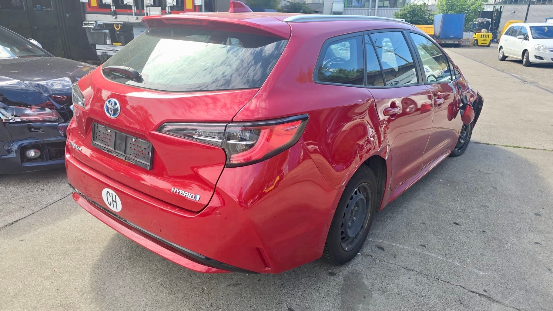 TOYOTA Corolla Touring Sports 1.8 HSD Comfort e-CVT-image-3