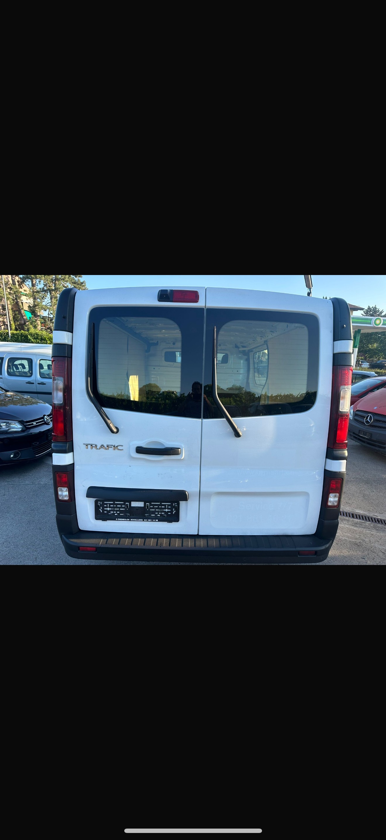 RENAULT Trafic 2.0 ENERGY dCi145 3.0t Business L2H1-image-12