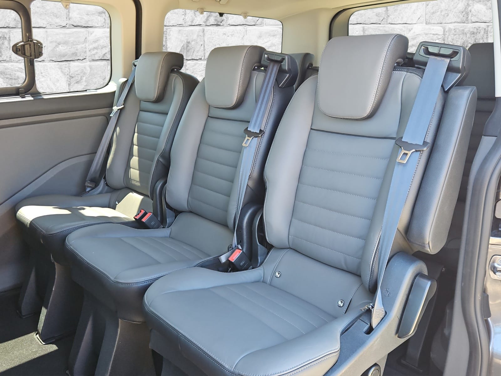 FORD Tourneo Custom 320 L1H1 Titanium A-image-9