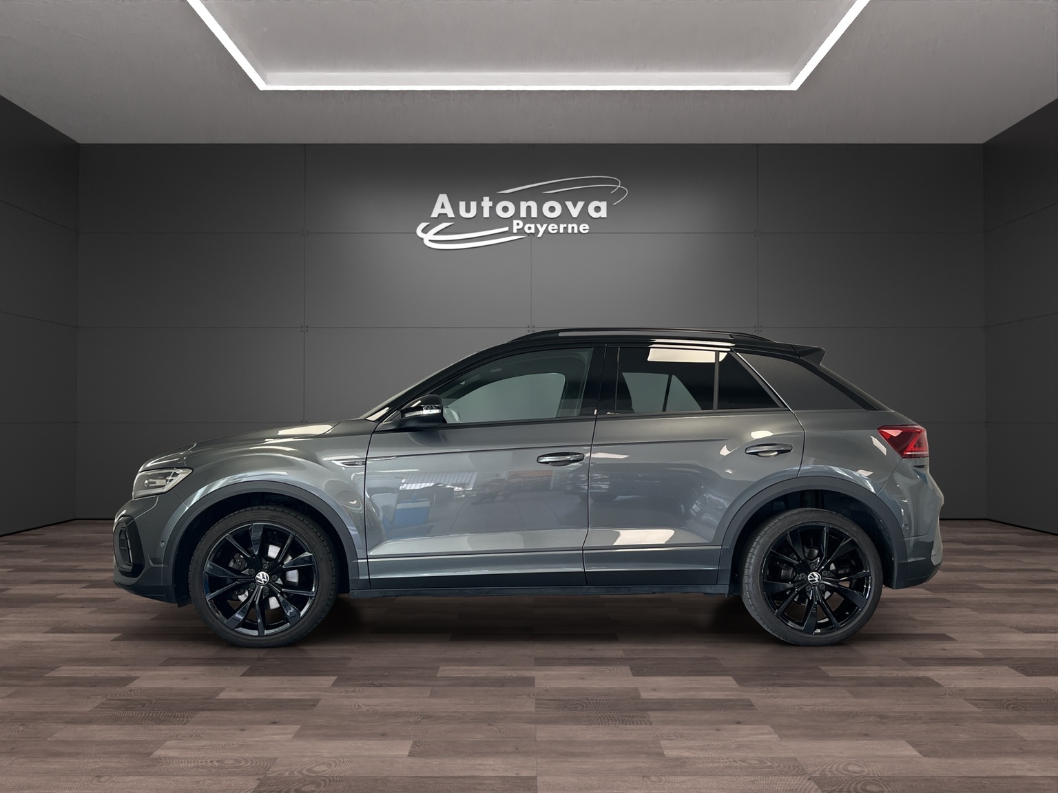VW T-Roc 1.5 TSI EVO R-Line DSG-image-2