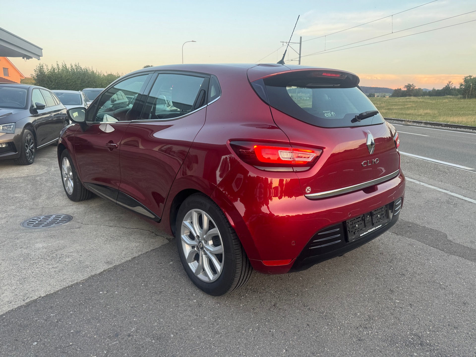 RENAULT Clio 1.2 16V T Initiale Paris EDC-image-3