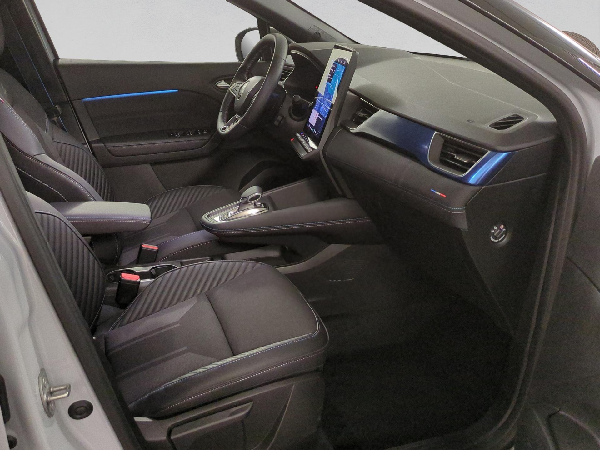 RENAULT Captur 1.6 E-Tech 145 Esprit Alpine DHT-image-16