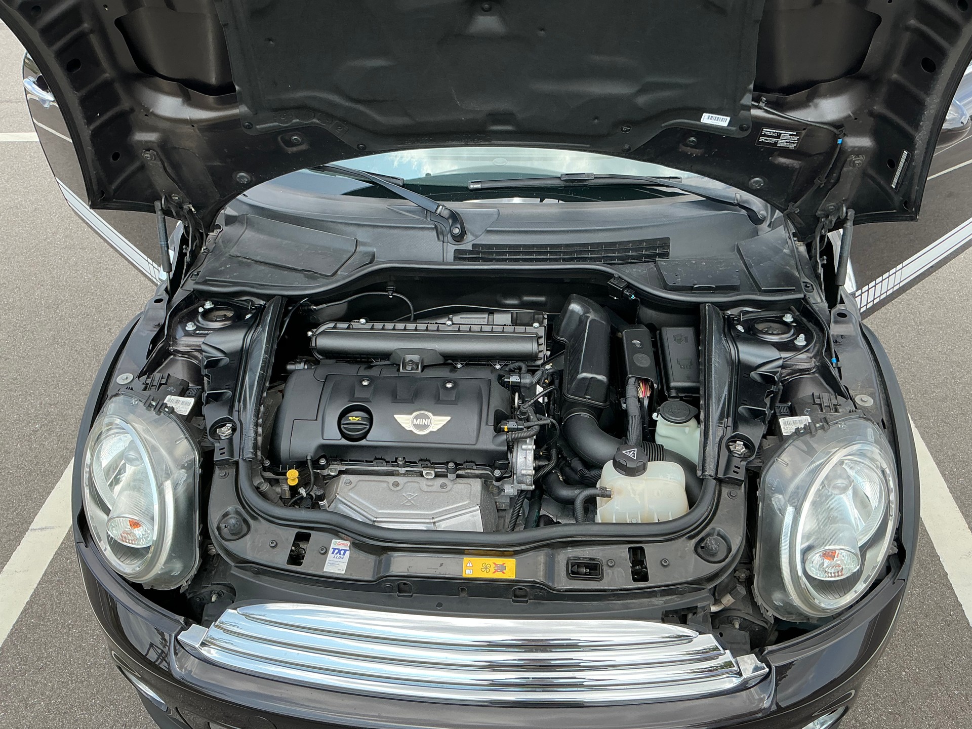 MINI Cooper Highgate Edition-image-5