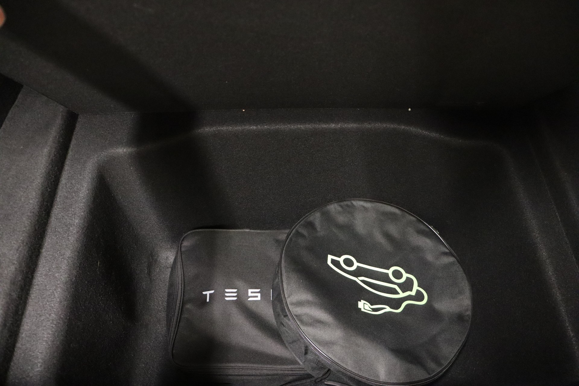 TESLA Model 3 Long Range Dual Motor AWD-image-10