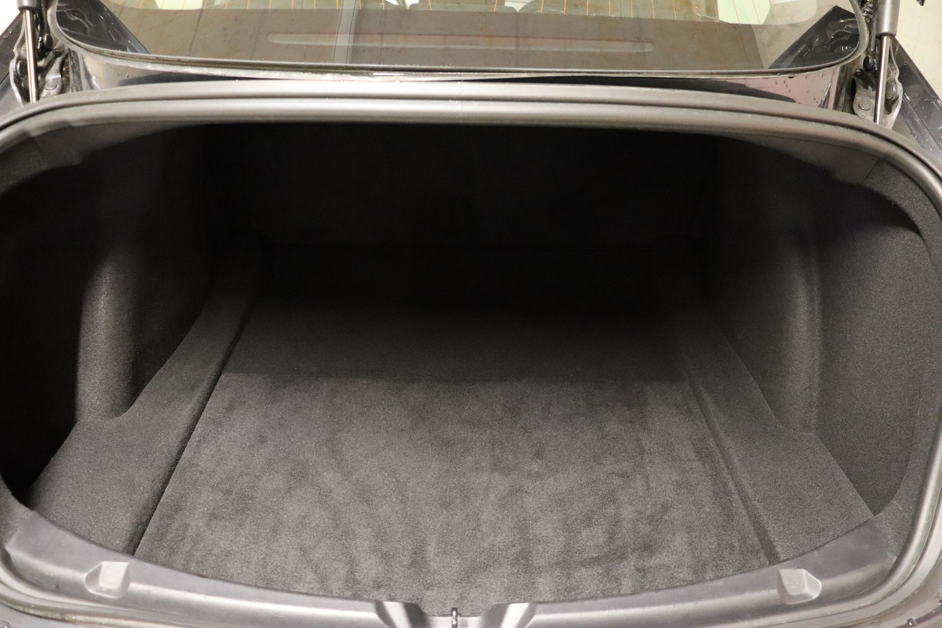 TESLA Model 3 Long Range Dual Motor AWD-image-9