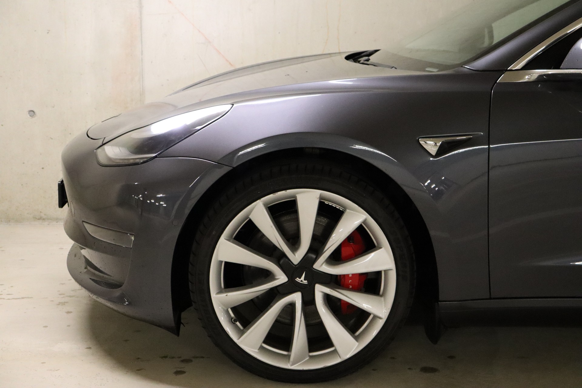 TESLA Model 3 Long Range Dual Motor AWD-image-3