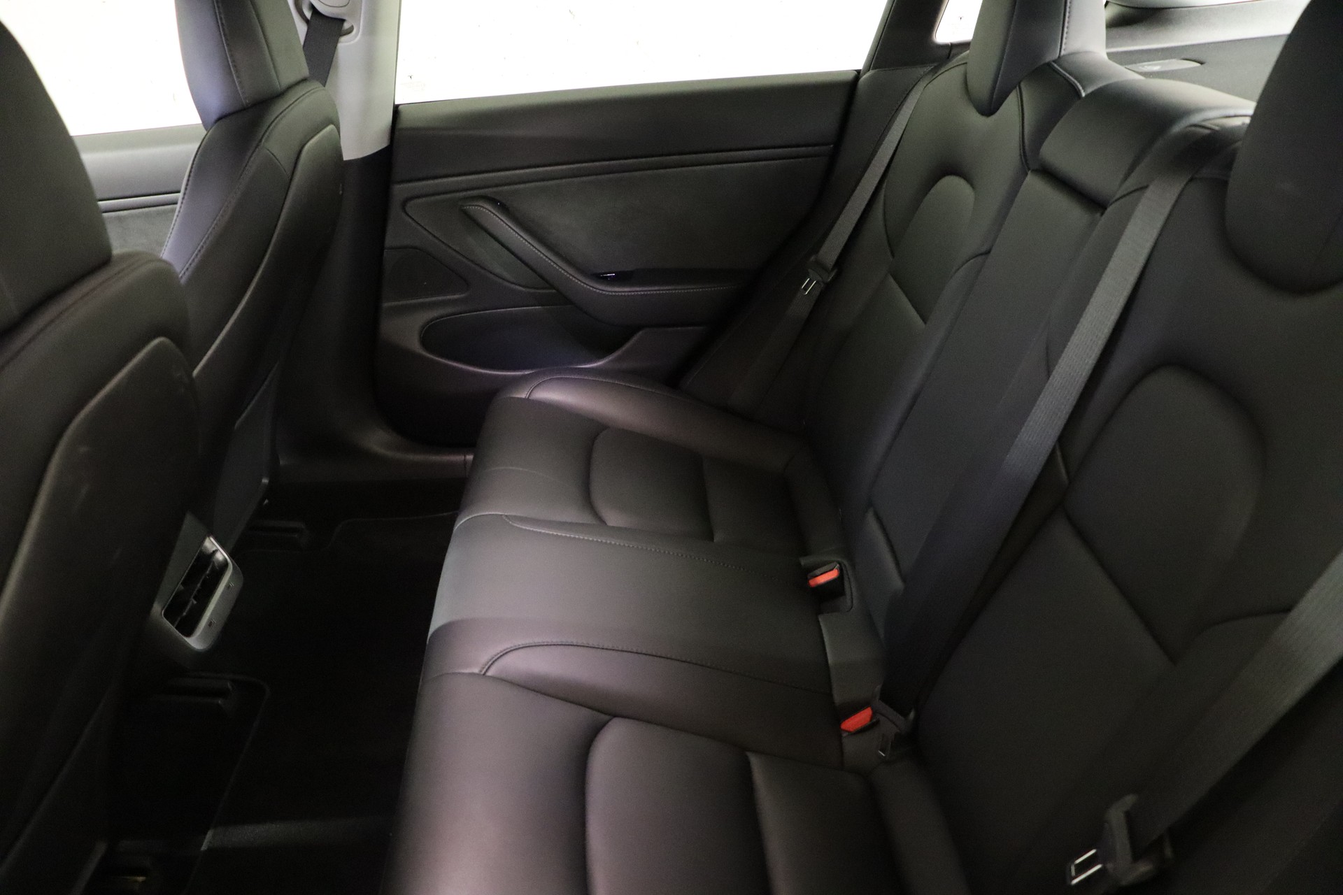 TESLA Model 3 Long Range Dual Motor AWD-image-13