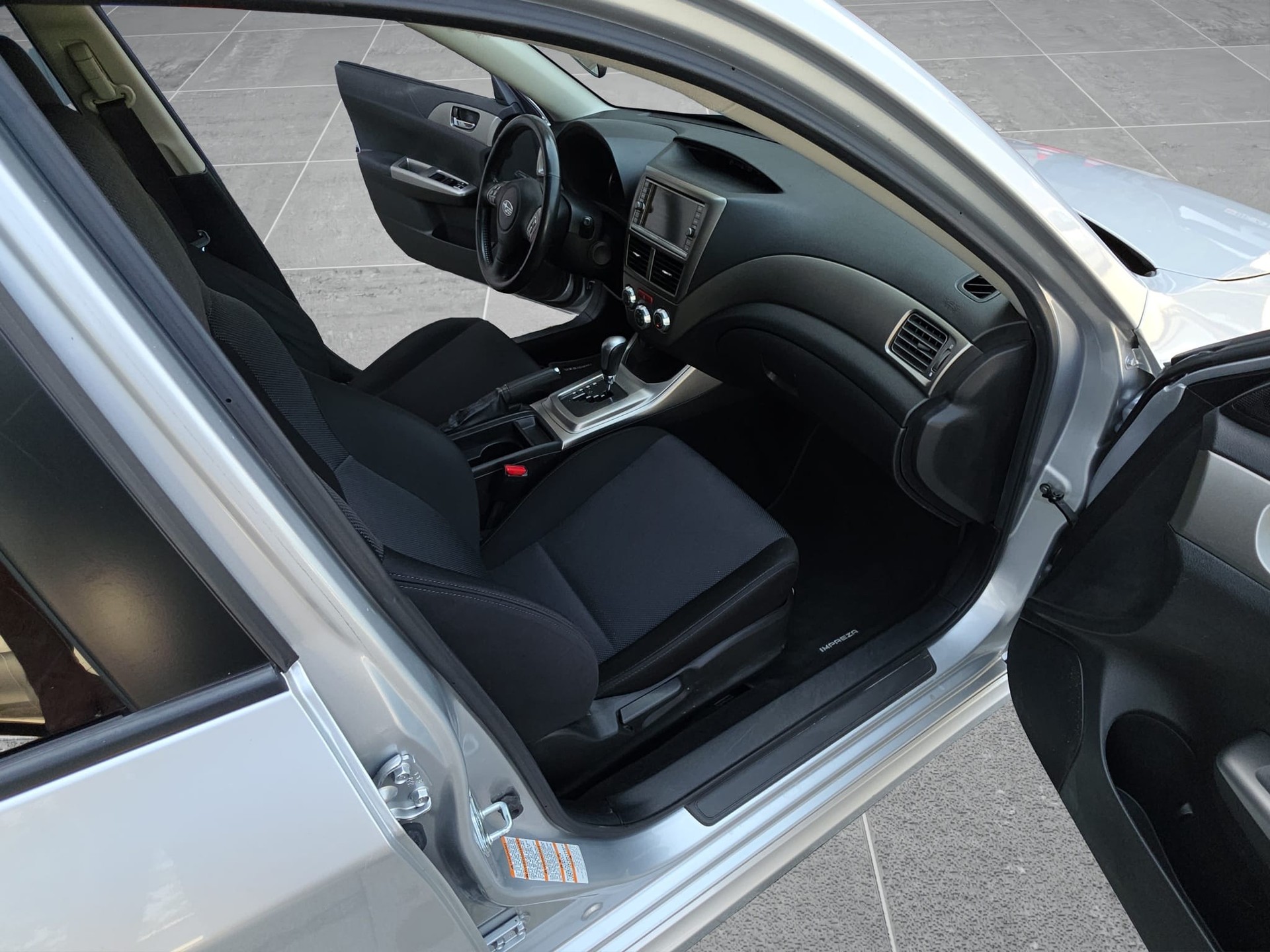 SUBARU Impreza 2.0R Swiss Automatic-image-10