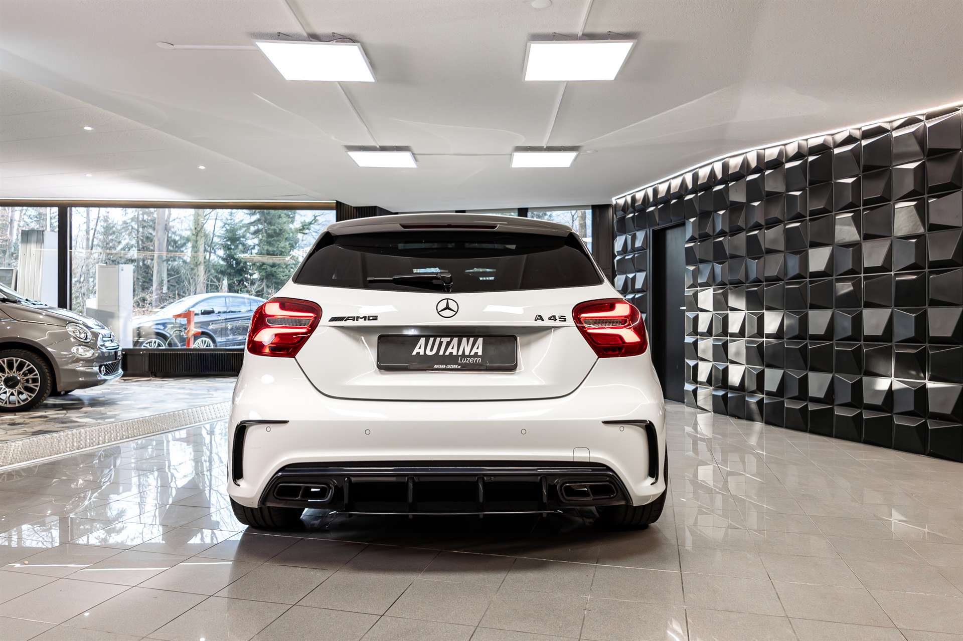 MERCEDES-BENZ A 45 AMG 4Matic Speedshift 7G-DCT-image-4