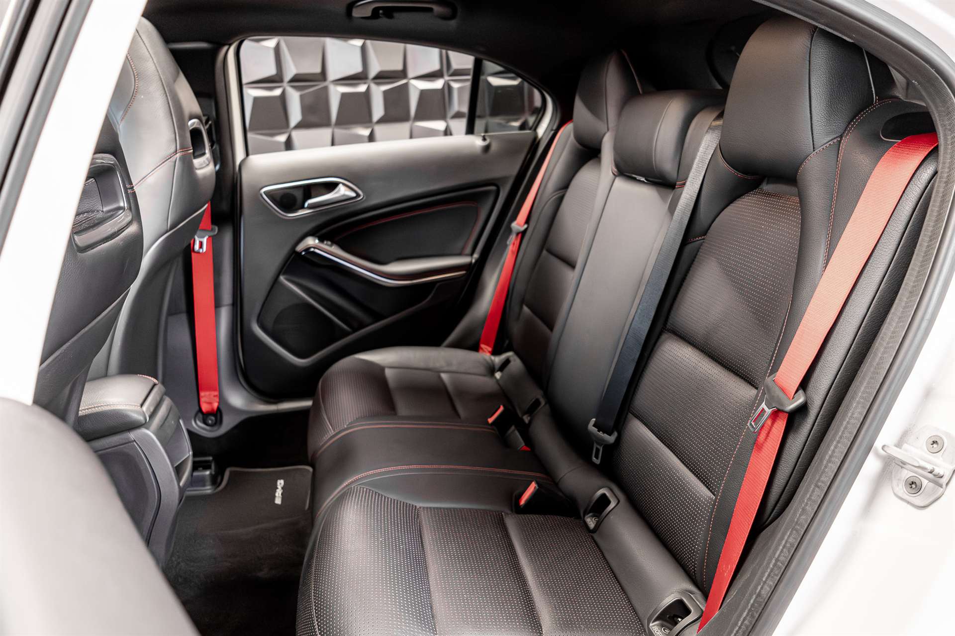 MERCEDES-BENZ A 45 AMG 4Matic Speedshift 7G-DCT-image-26