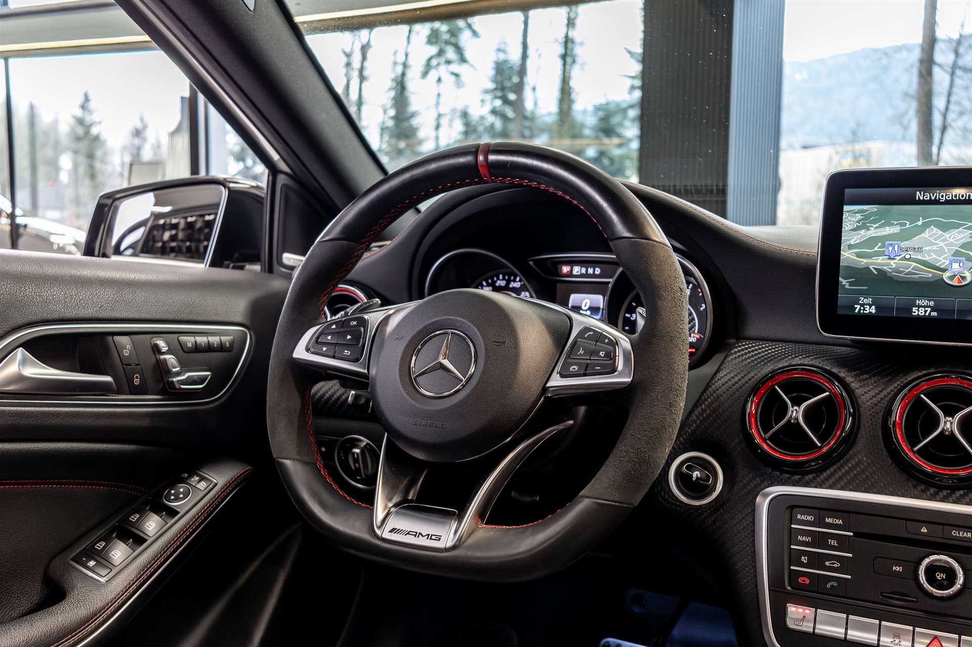 MERCEDES-BENZ A 45 AMG 4Matic Speedshift 7G-DCT-image-7