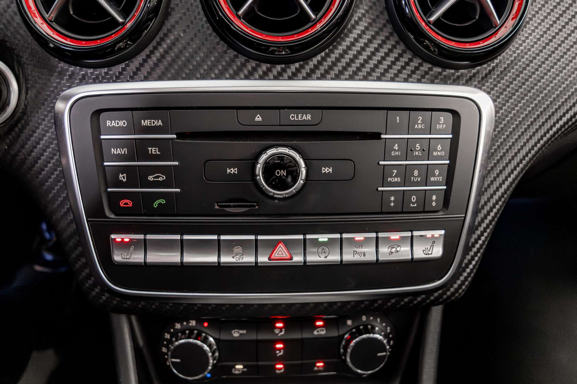 MERCEDES-BENZ A 45 AMG 4Matic Speedshift 7G-DCT-image-21