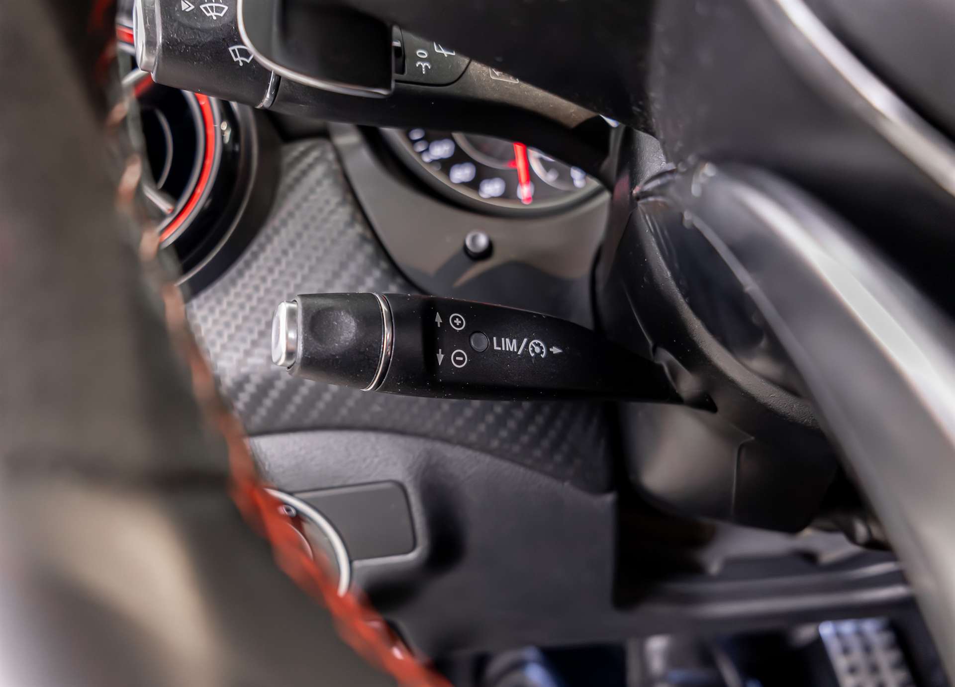 MERCEDES-BENZ A 45 AMG 4Matic Speedshift 7G-DCT-image-9