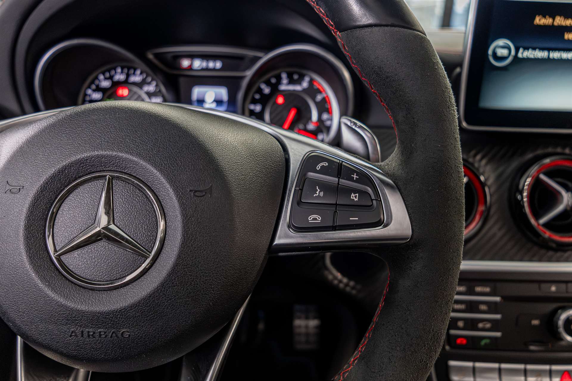 MERCEDES-BENZ A 45 AMG 4Matic Speedshift 7G-DCT-image-10
