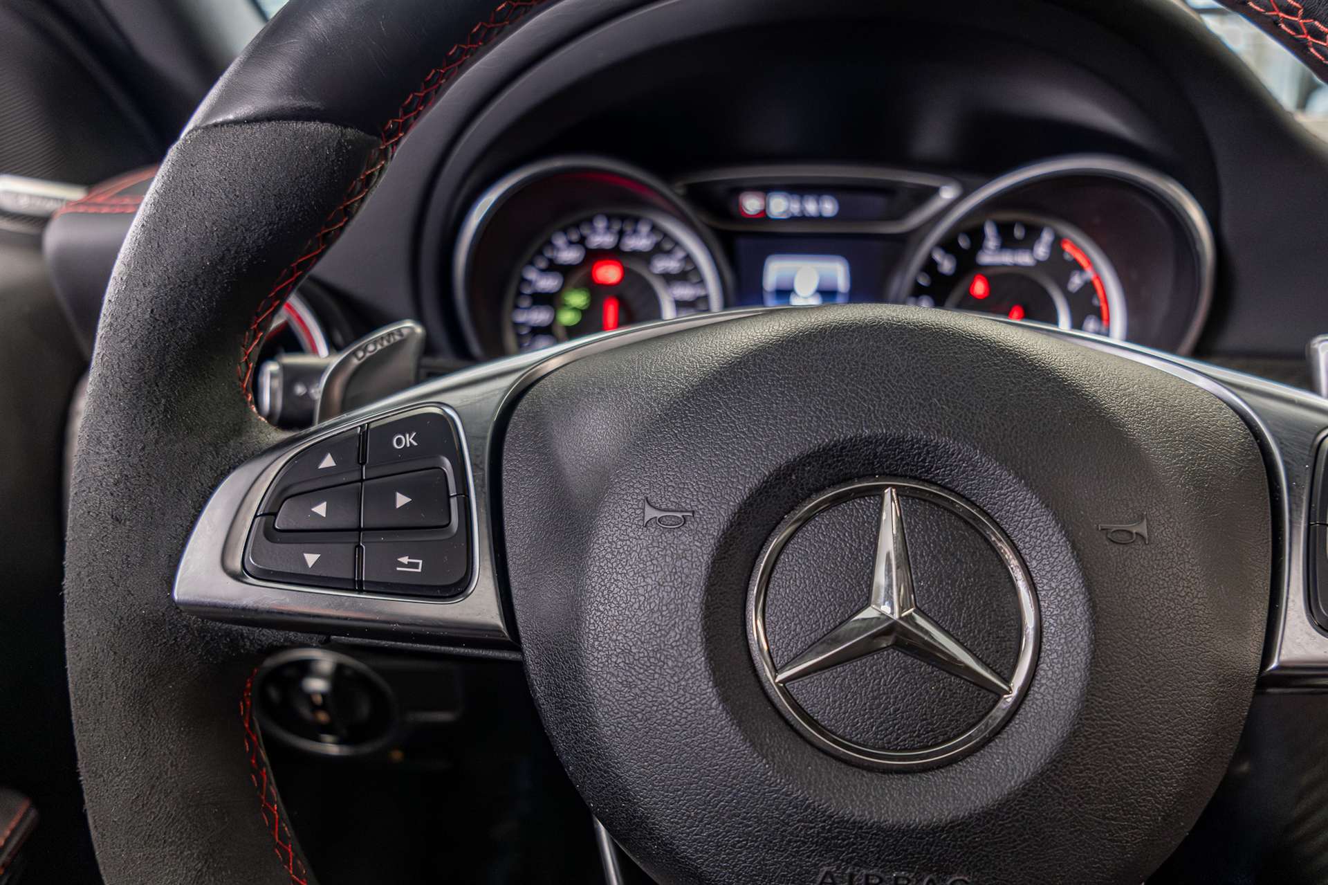 MERCEDES-BENZ A 45 AMG 4Matic Speedshift 7G-DCT-image-8