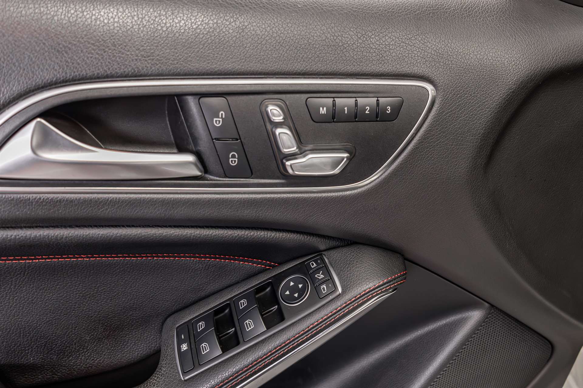 MERCEDES-BENZ A 45 AMG 4Matic Speedshift 7G-DCT-image-22