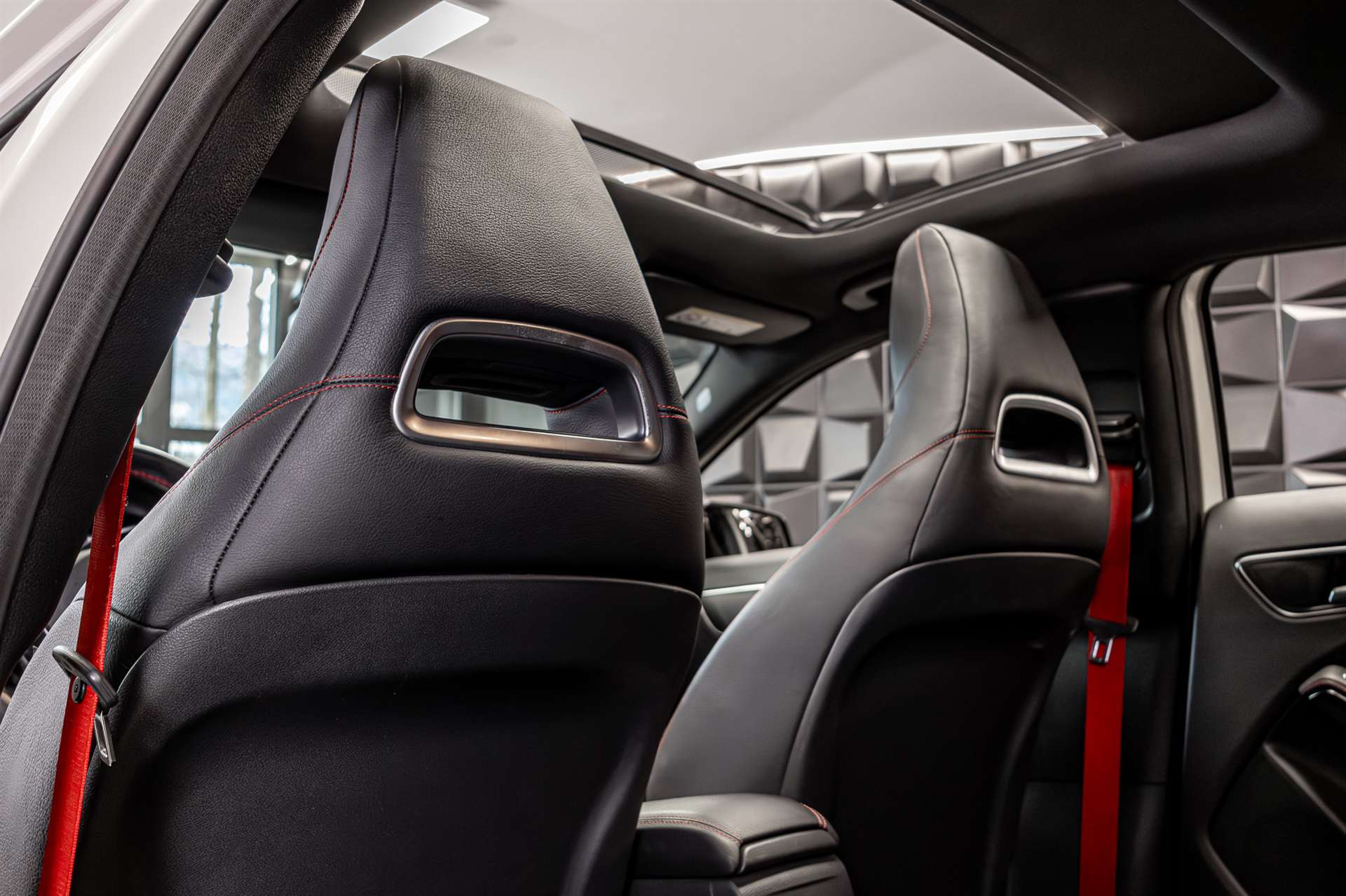 MERCEDES-BENZ A 45 AMG 4Matic Speedshift 7G-DCT-image-25