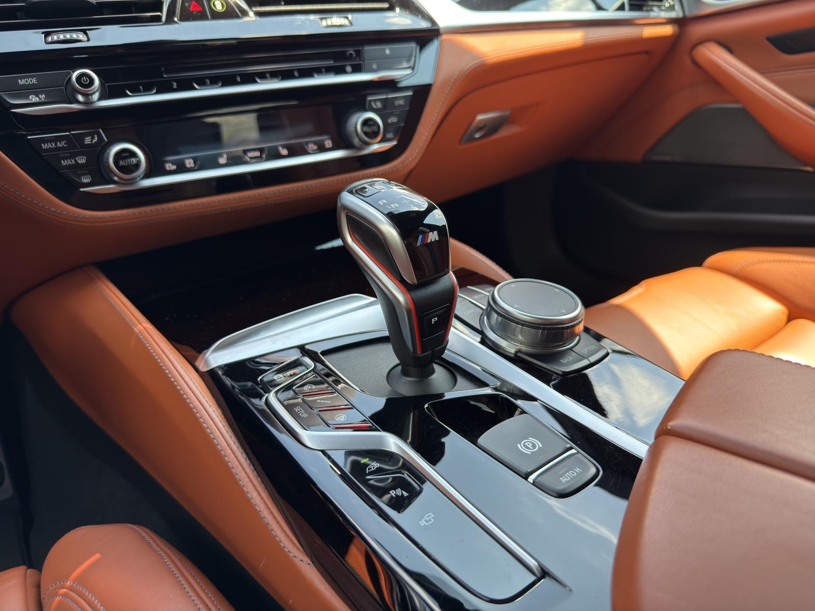 BMW M5 Competition M xDrive-image-18