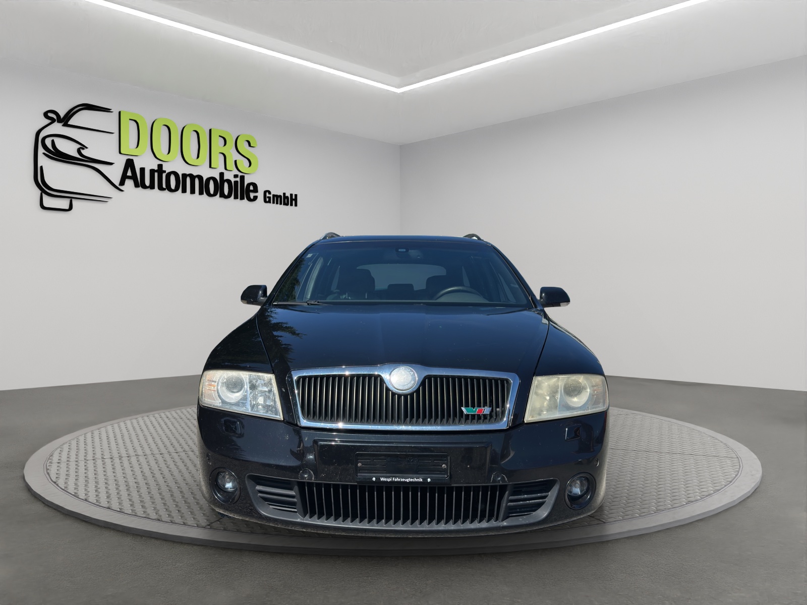 SKODA Octavia 2.0 TFSI RS-image-1