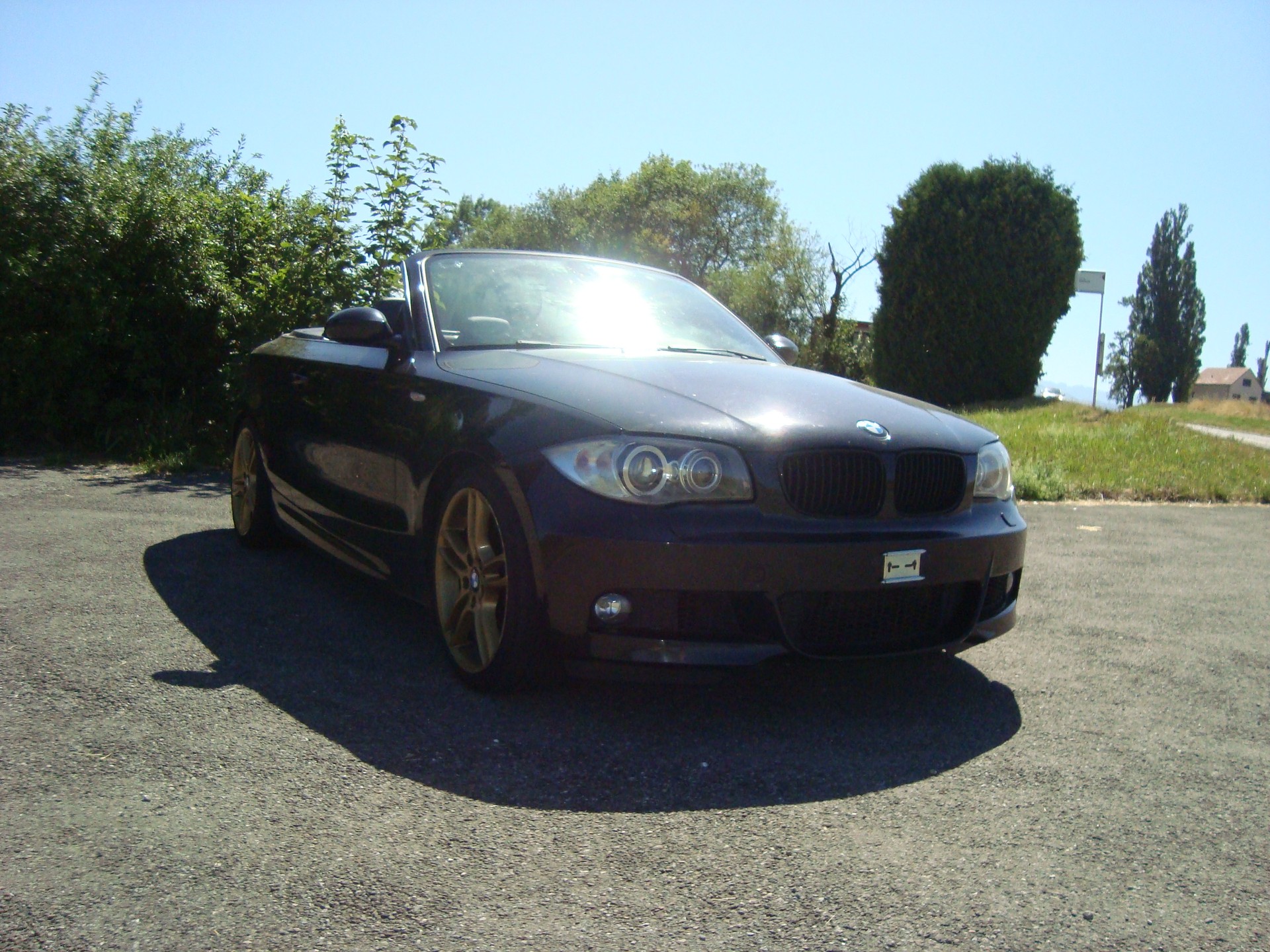 BMW 118i Cabrio-image-1