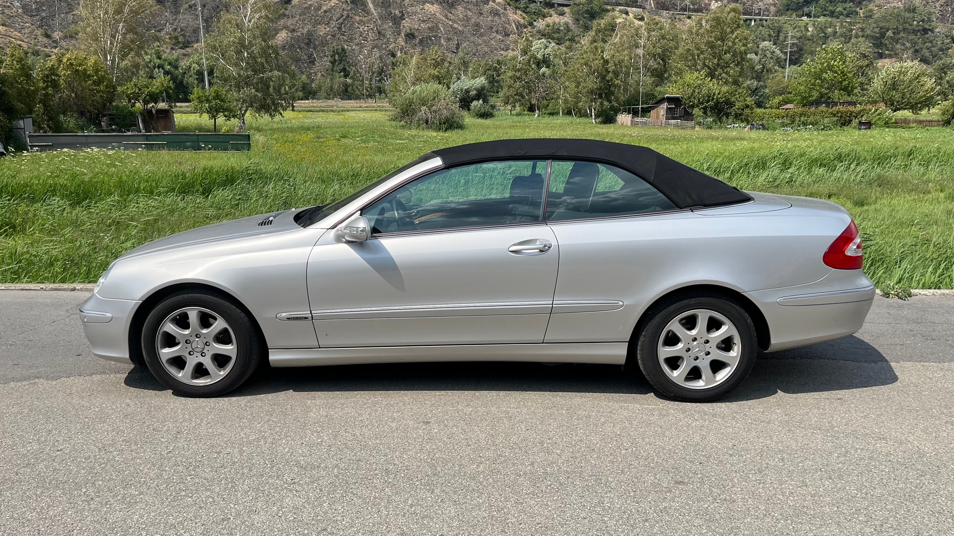 MERCEDES-BENZ CLK 320 Elégance Automatic-image-1