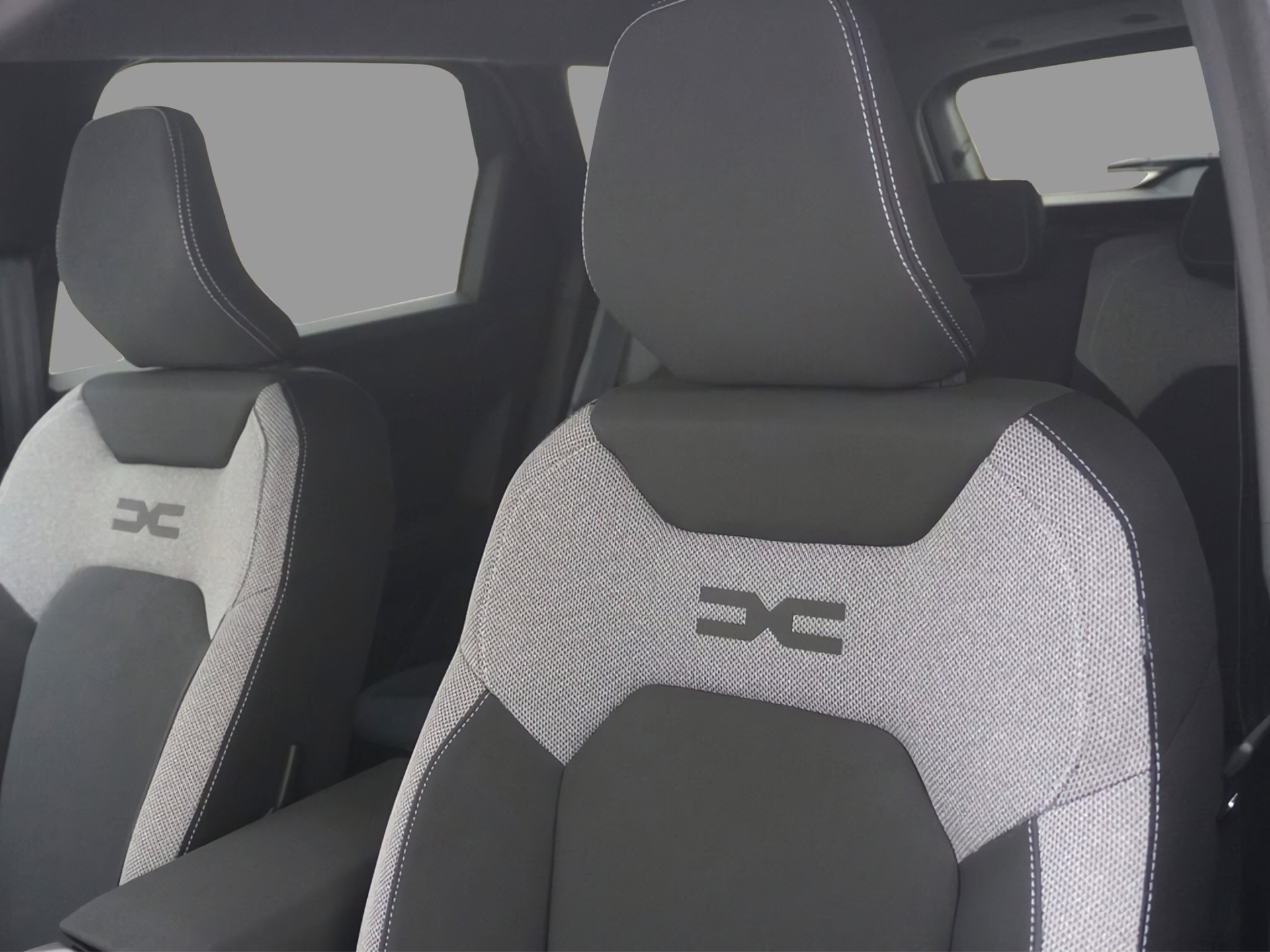DACIA Bigster 1.8 Hybrid Journey-image-10