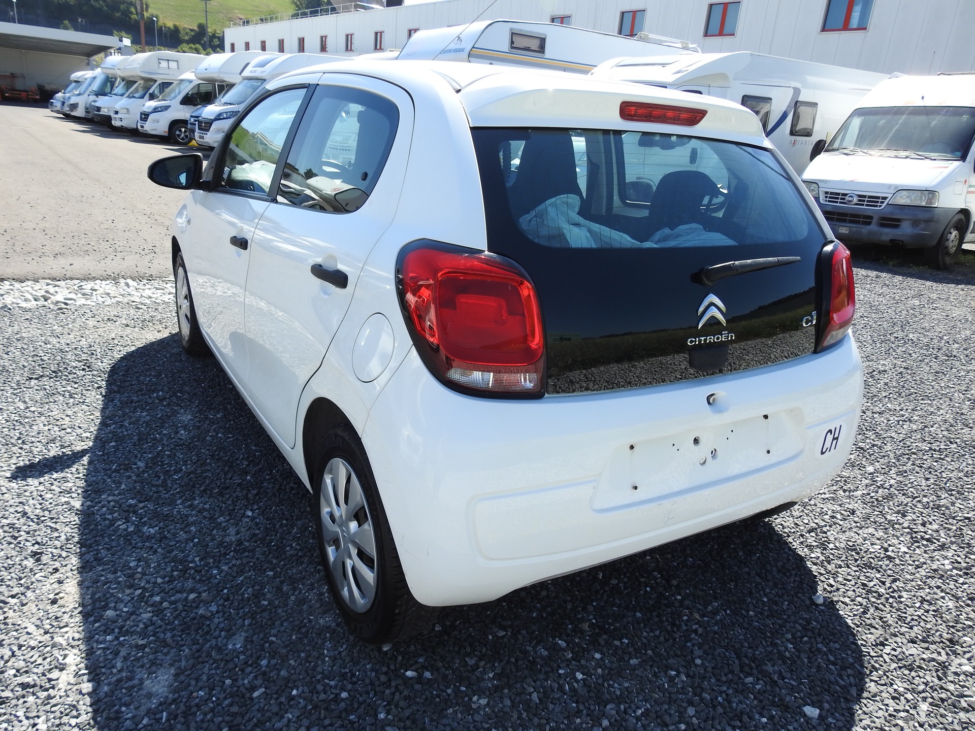 CITROEN C1 1.0 VTi Shine-image-3