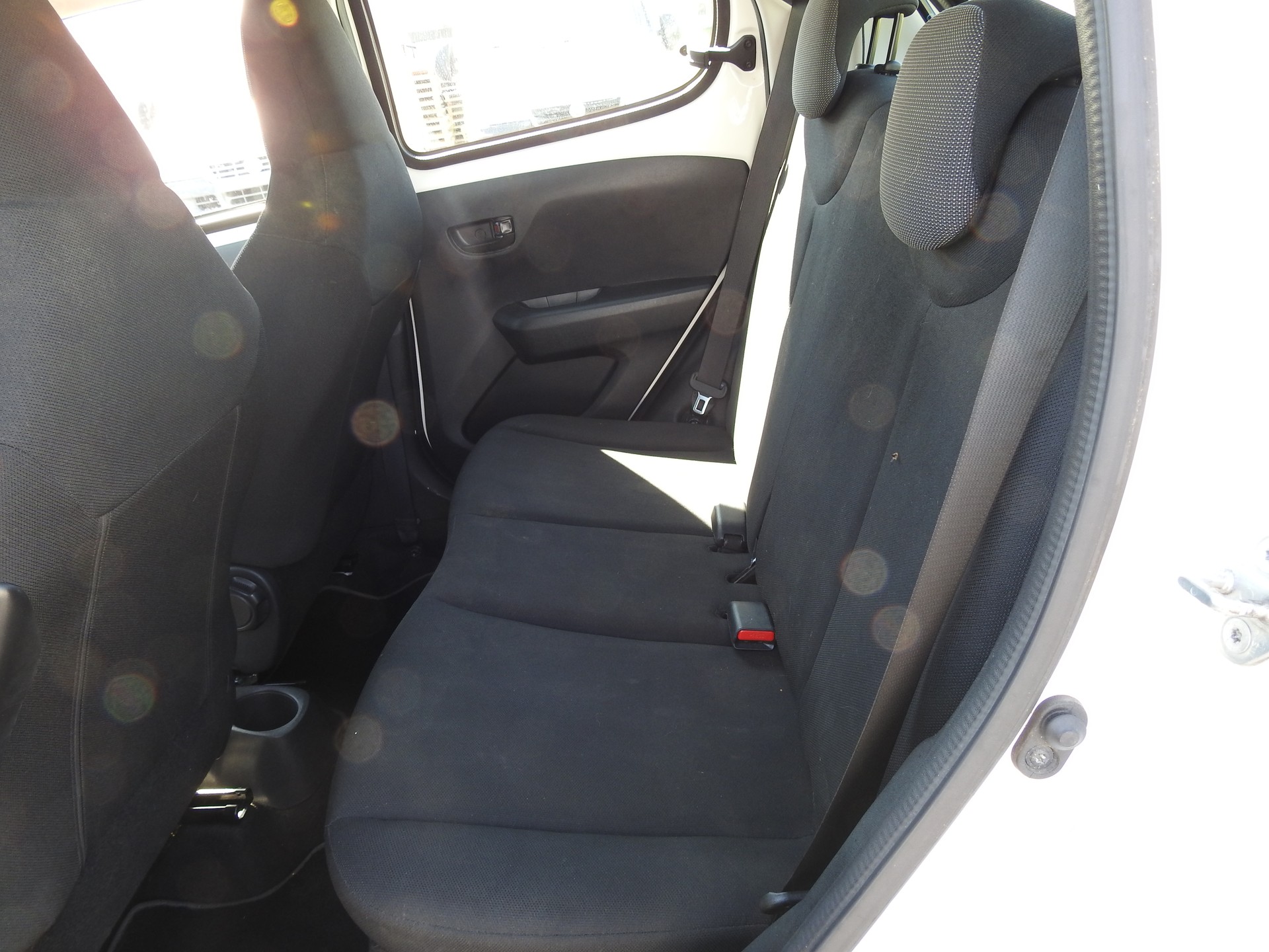 CITROEN C1 1.0 VTi Shine-image-13