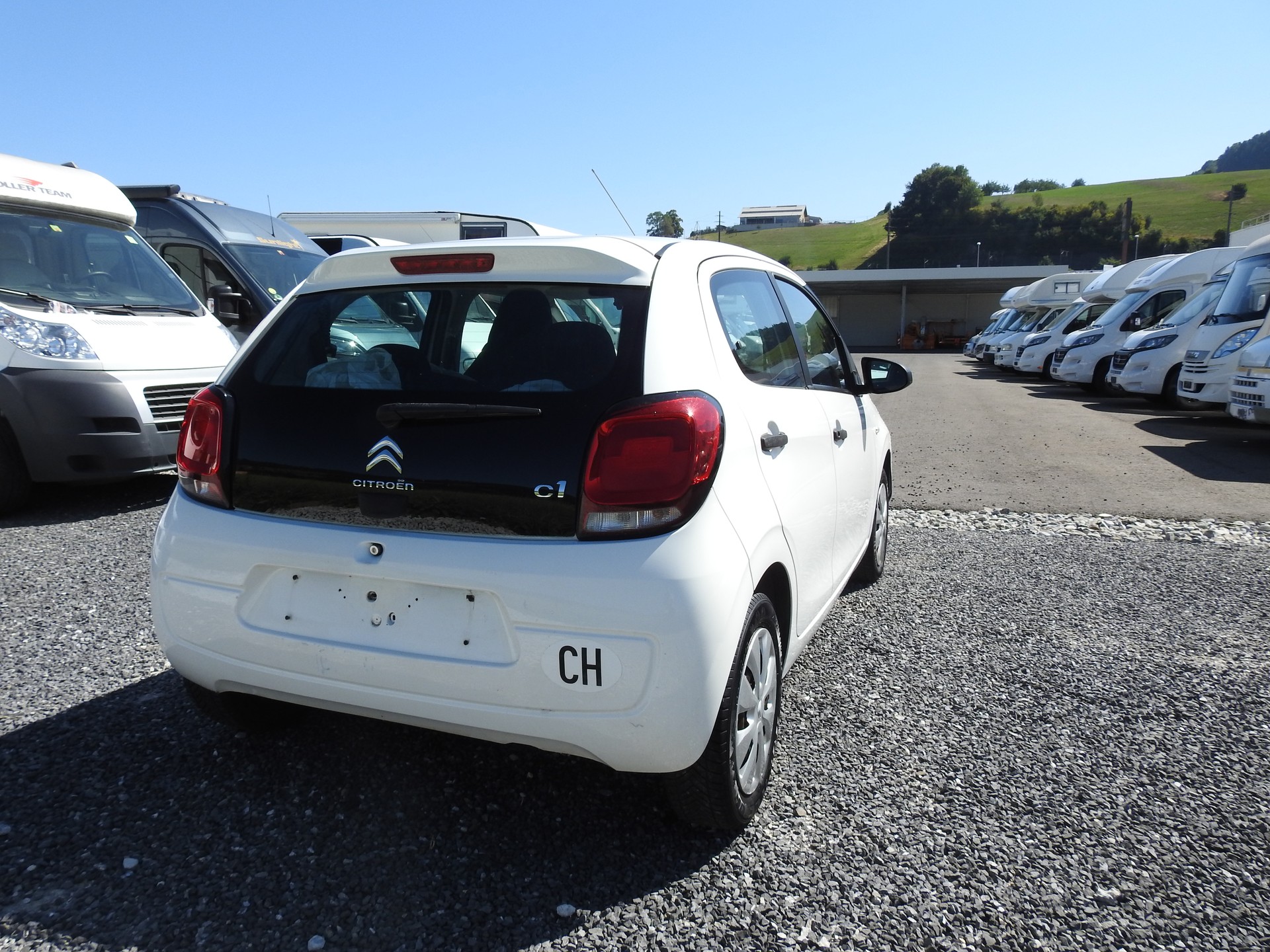 CITROEN C1 1.0 VTi Shine-image-5