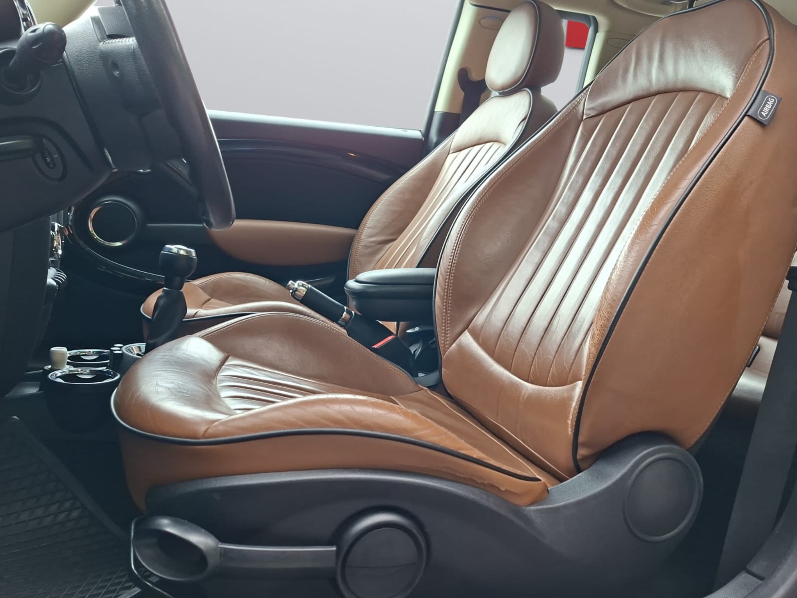 MINI Clubman Cooper-image-9