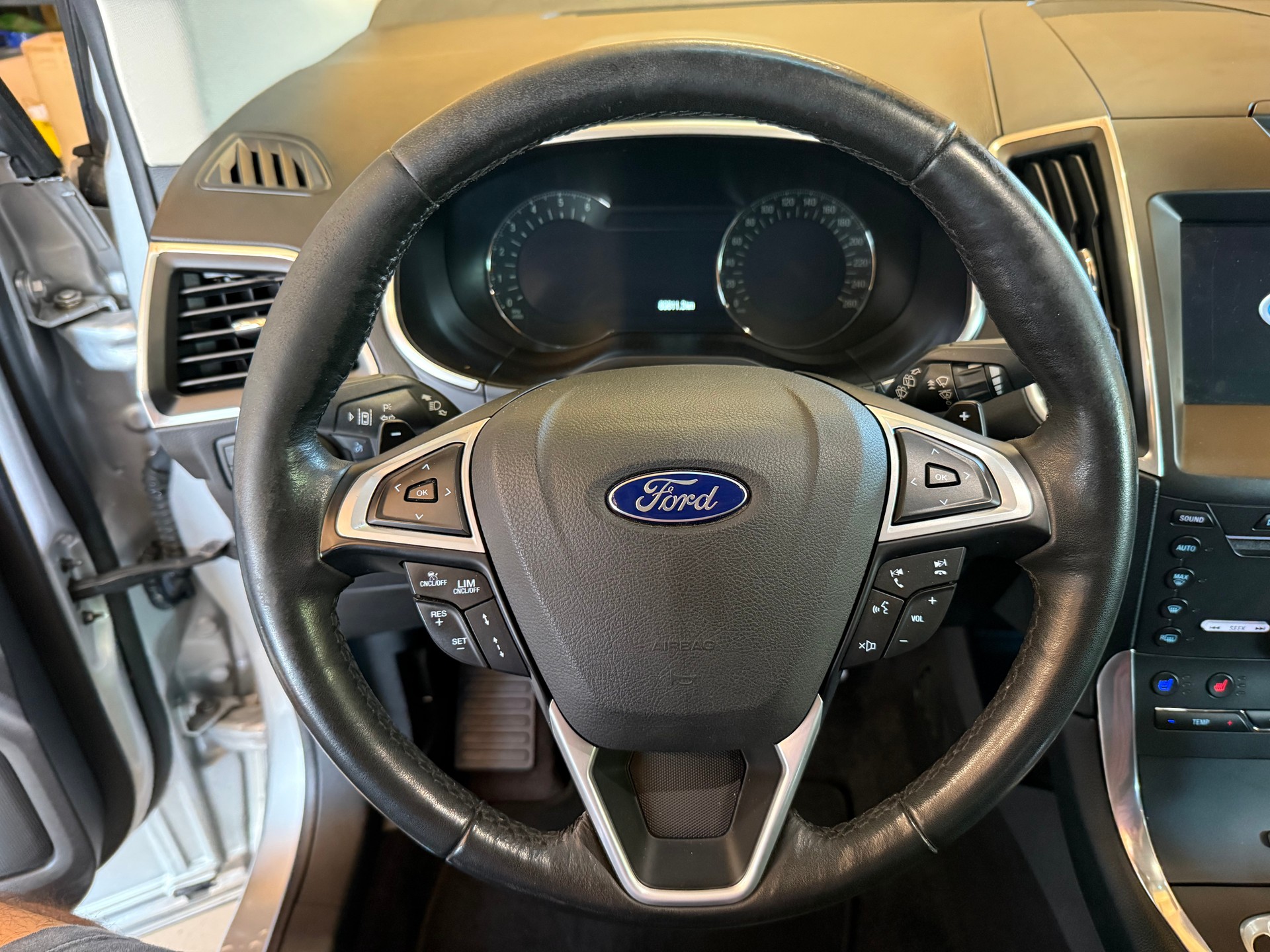 FORD Edge 2.0 TDCi Sport 4WD PowerShift-image-9