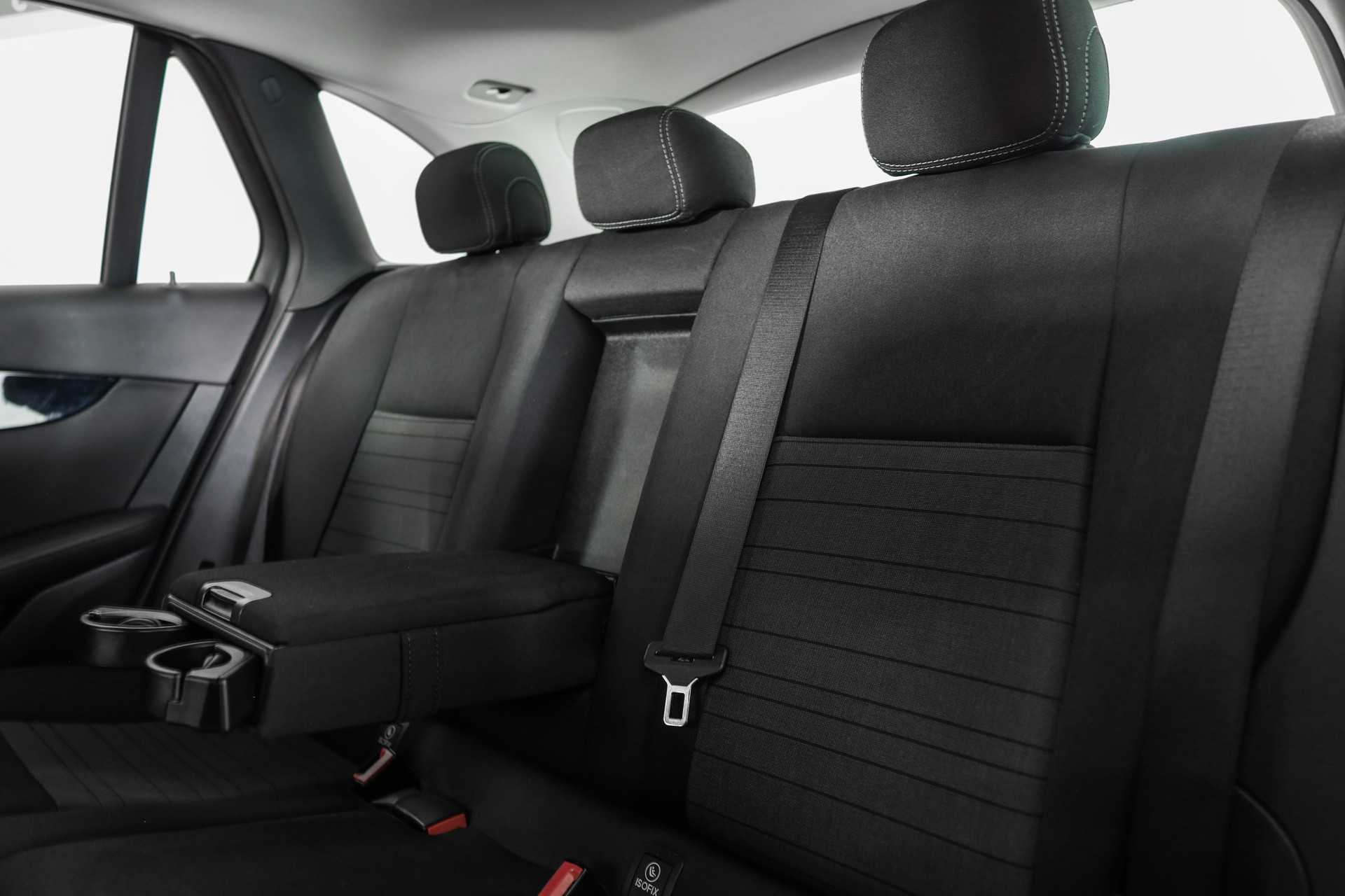 MERCEDES-BENZ GLC 220 d 4Matic 9G-Tronic-image-13