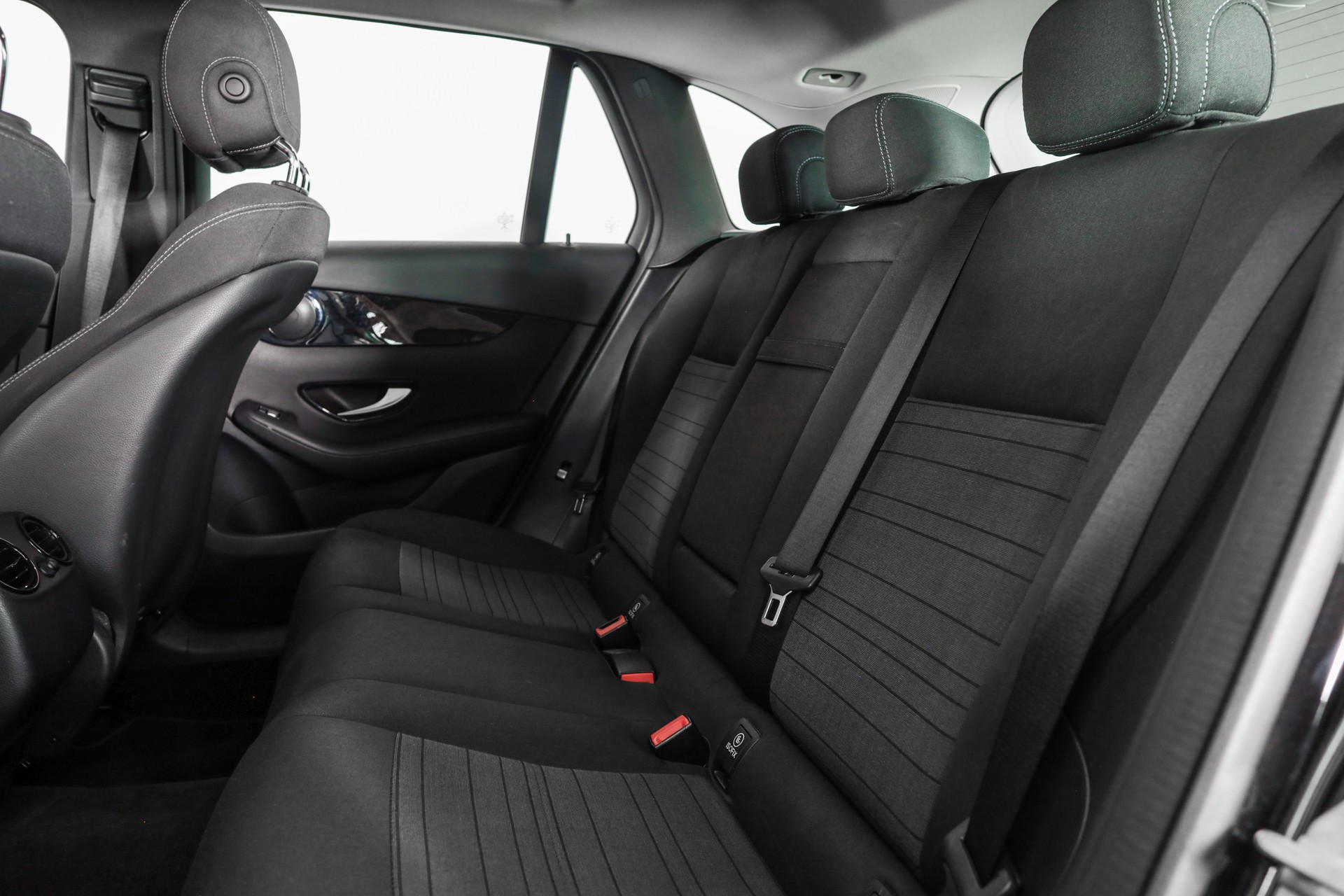 MERCEDES-BENZ GLC 220 d 4Matic 9G-Tronic-image-11