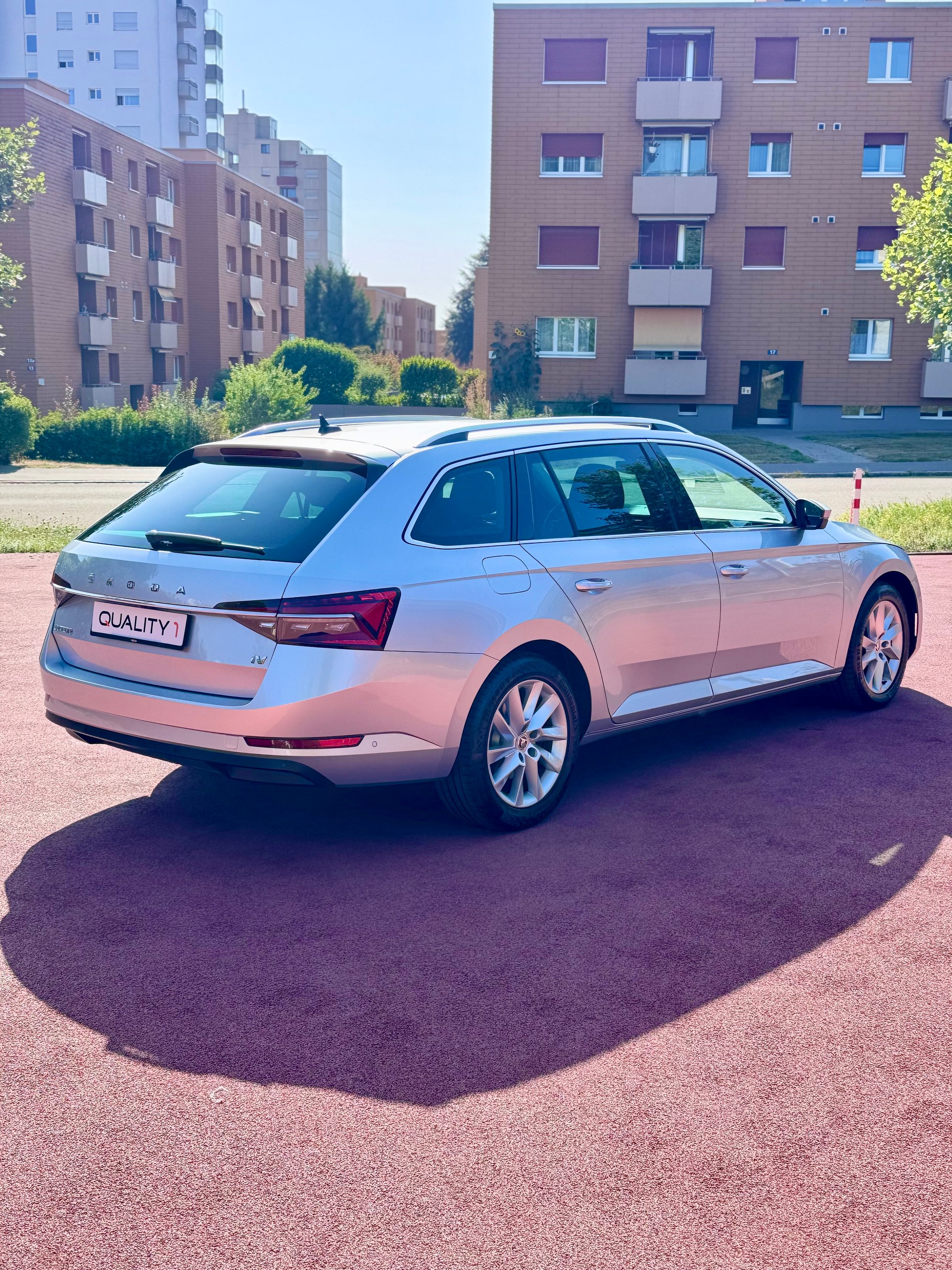 SKODA Superb 1.4 TSI Style PHEV DSC-image-4