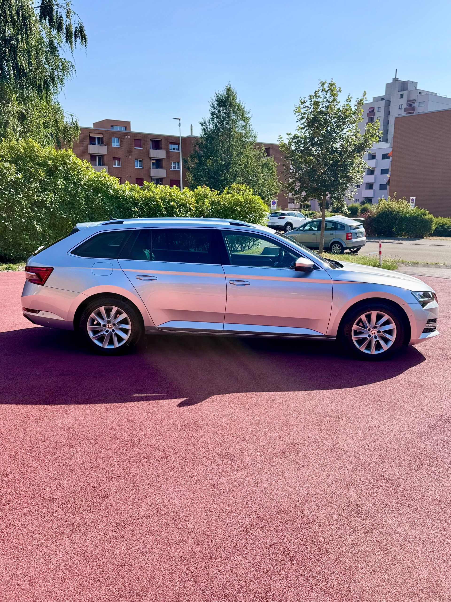 SKODA Superb 1.4 TSI Style PHEV DSC-image-3