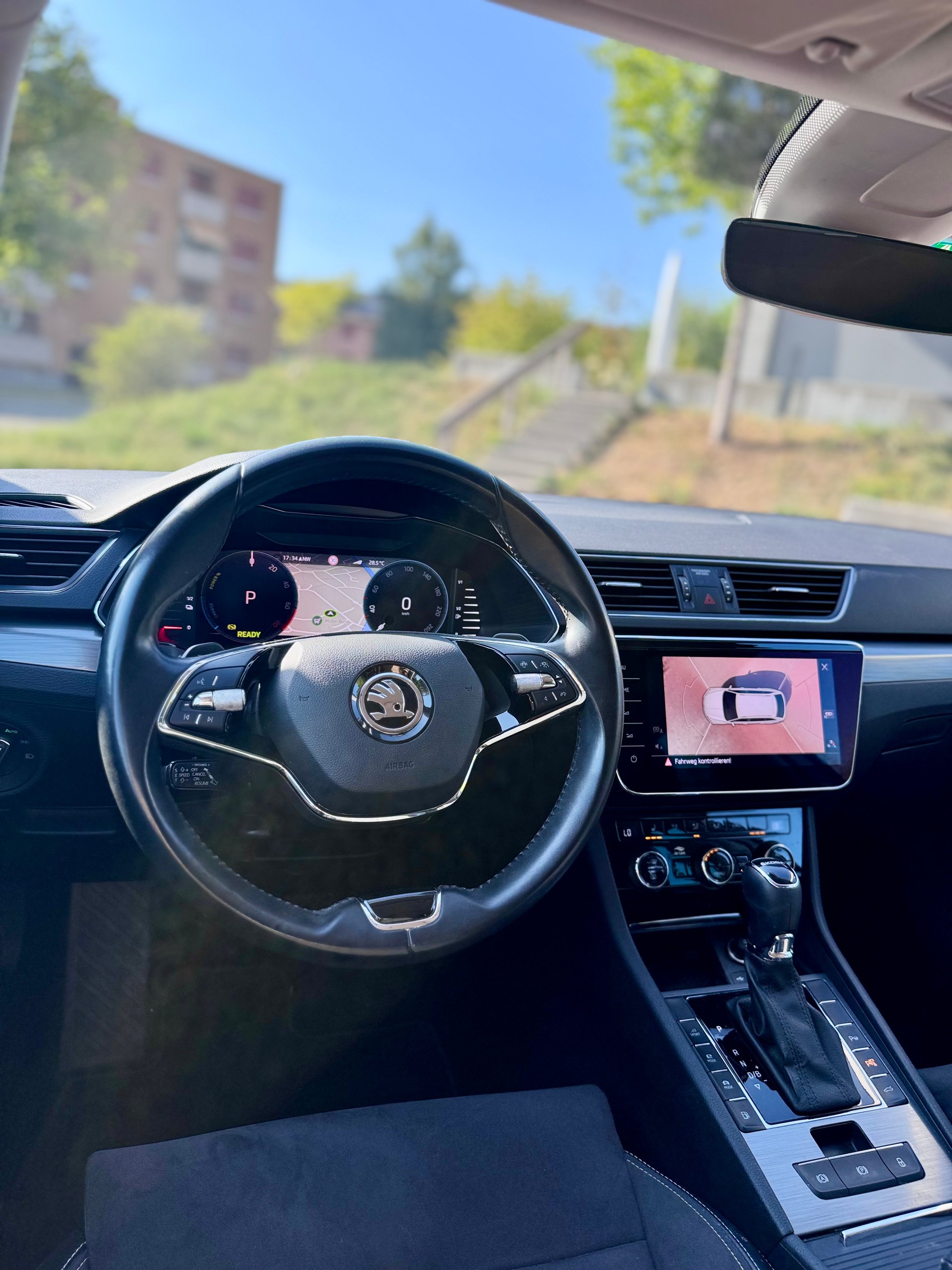 SKODA Superb 1.4 TSI Style PHEV DSC-image-12