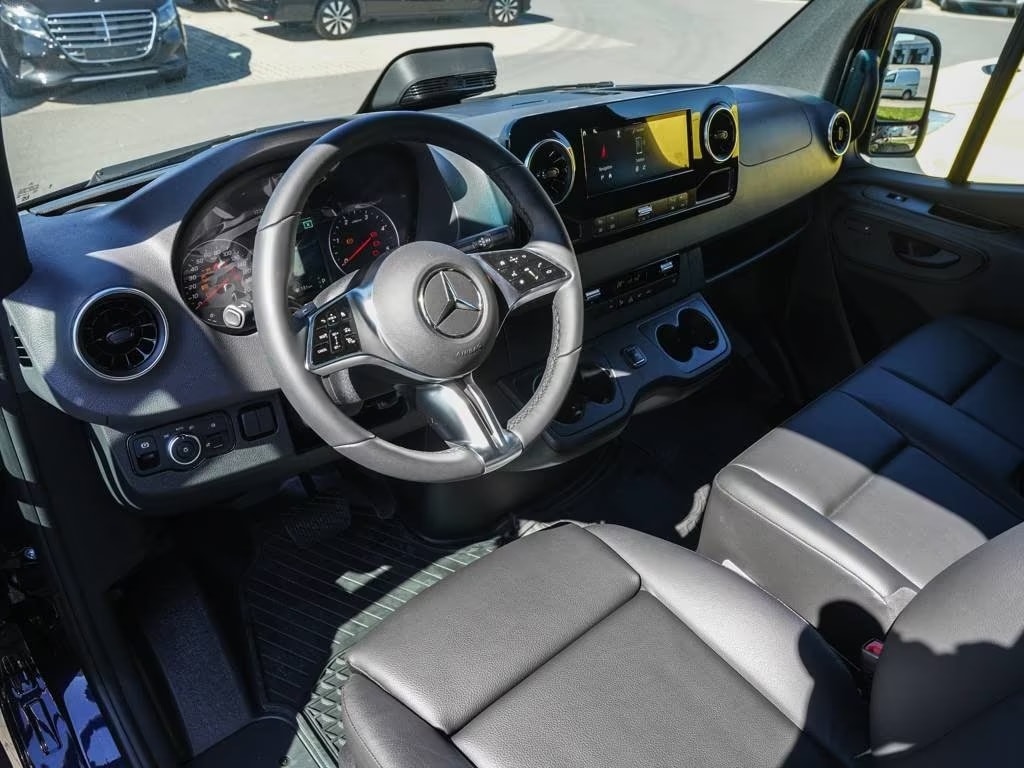 MERCEDES-BENZ Sprinter 319 CDI Extralang 9G-TRONIC 4x4-image-6