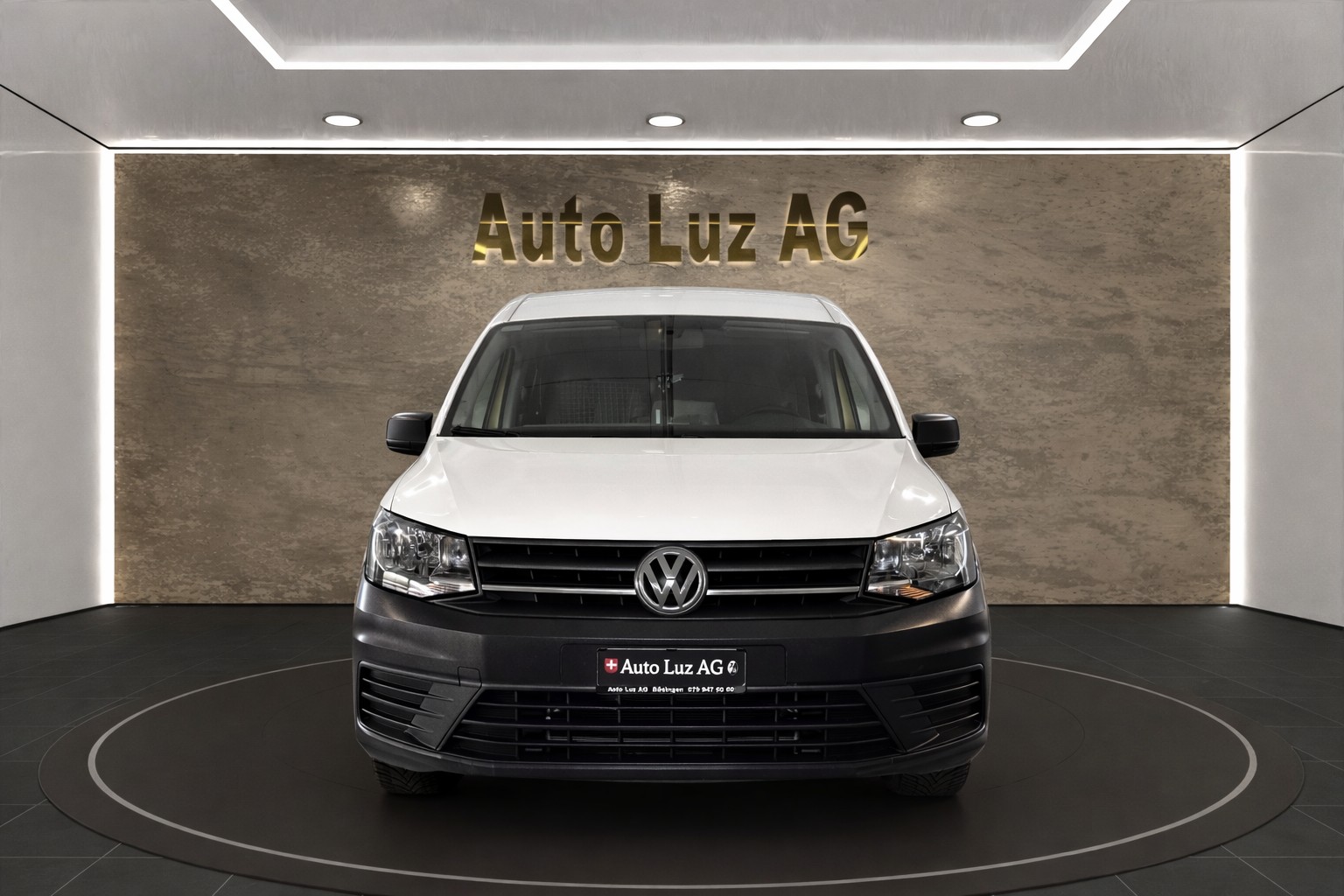 VW Caddy 2.0TDI 4Motion BlueMotion Technology-image-1