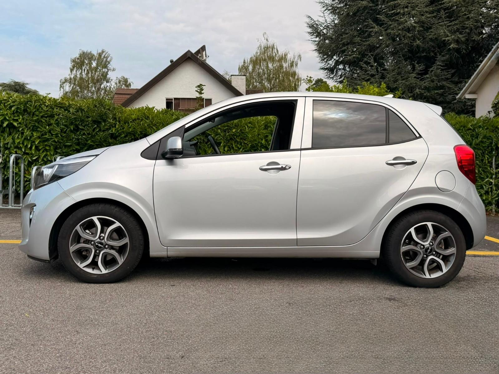 KIA Picanto 1.2 CVVT Style AMT-image-2