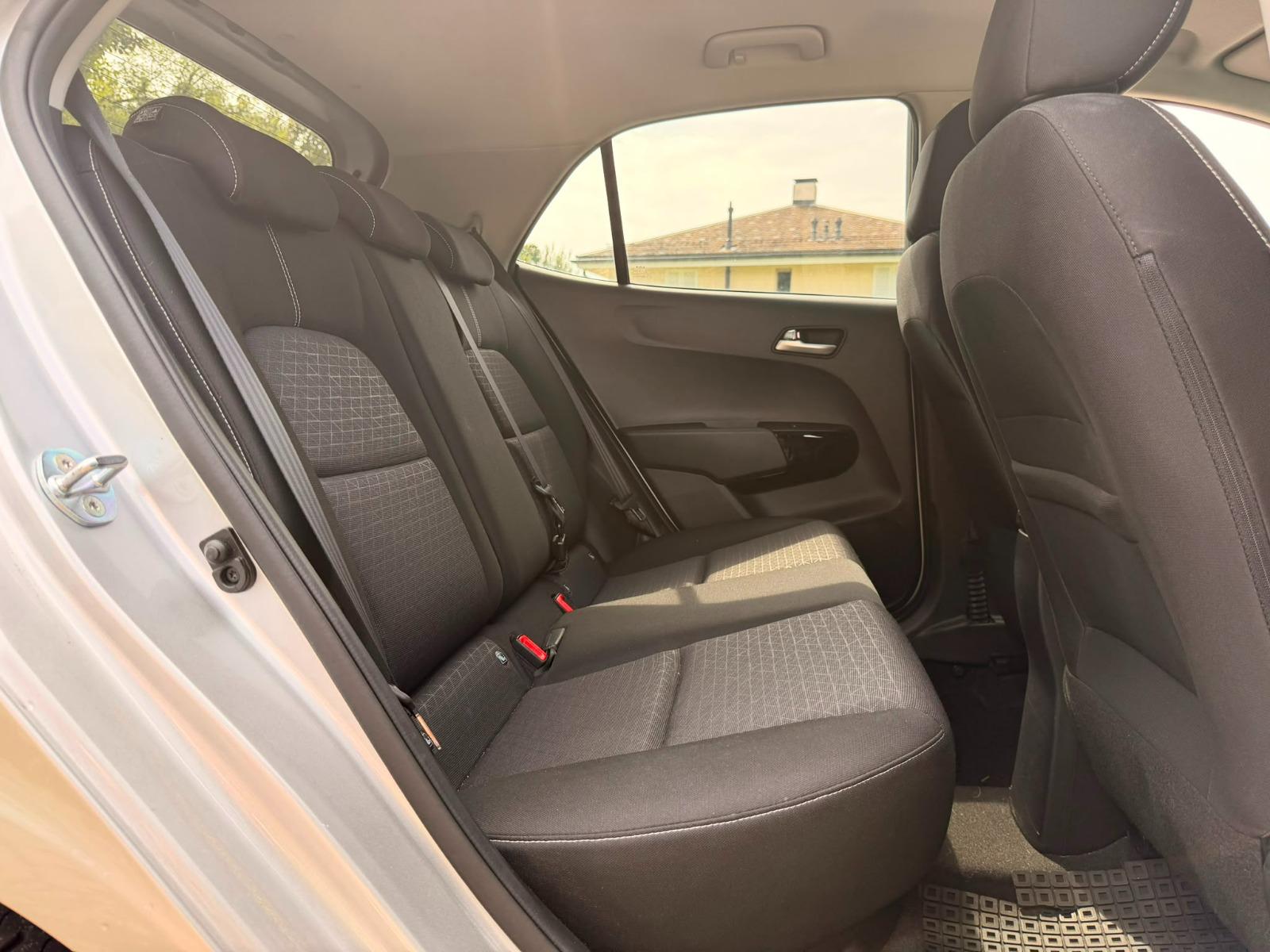 KIA Picanto 1.2 CVVT Style AMT-image-21