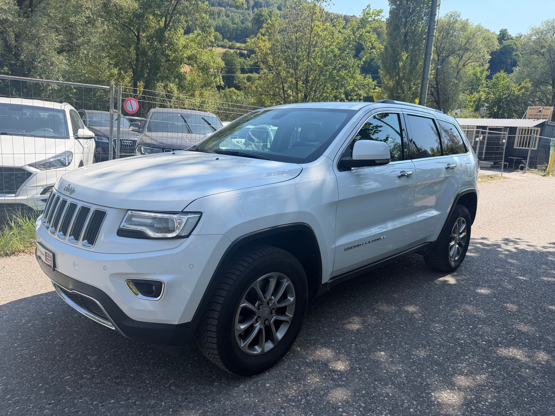 JEEP Grand Cherokee 3.0 CRD Platium Edition-image-2