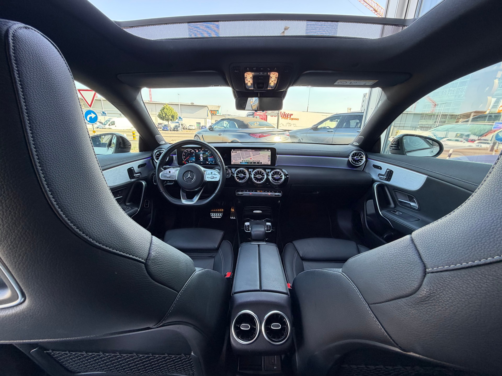 MERCEDES-BENZ CLA 220 AMG Line 7G-DCT 4Matic-image-11
