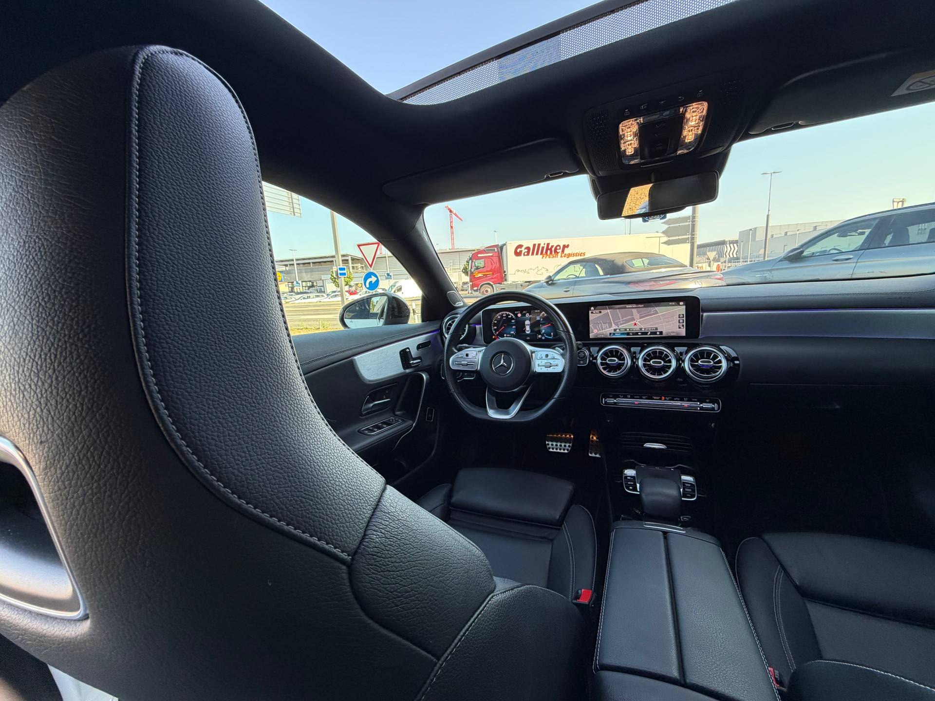 MERCEDES-BENZ CLA 220 AMG Line 7G-DCT 4Matic-image-10