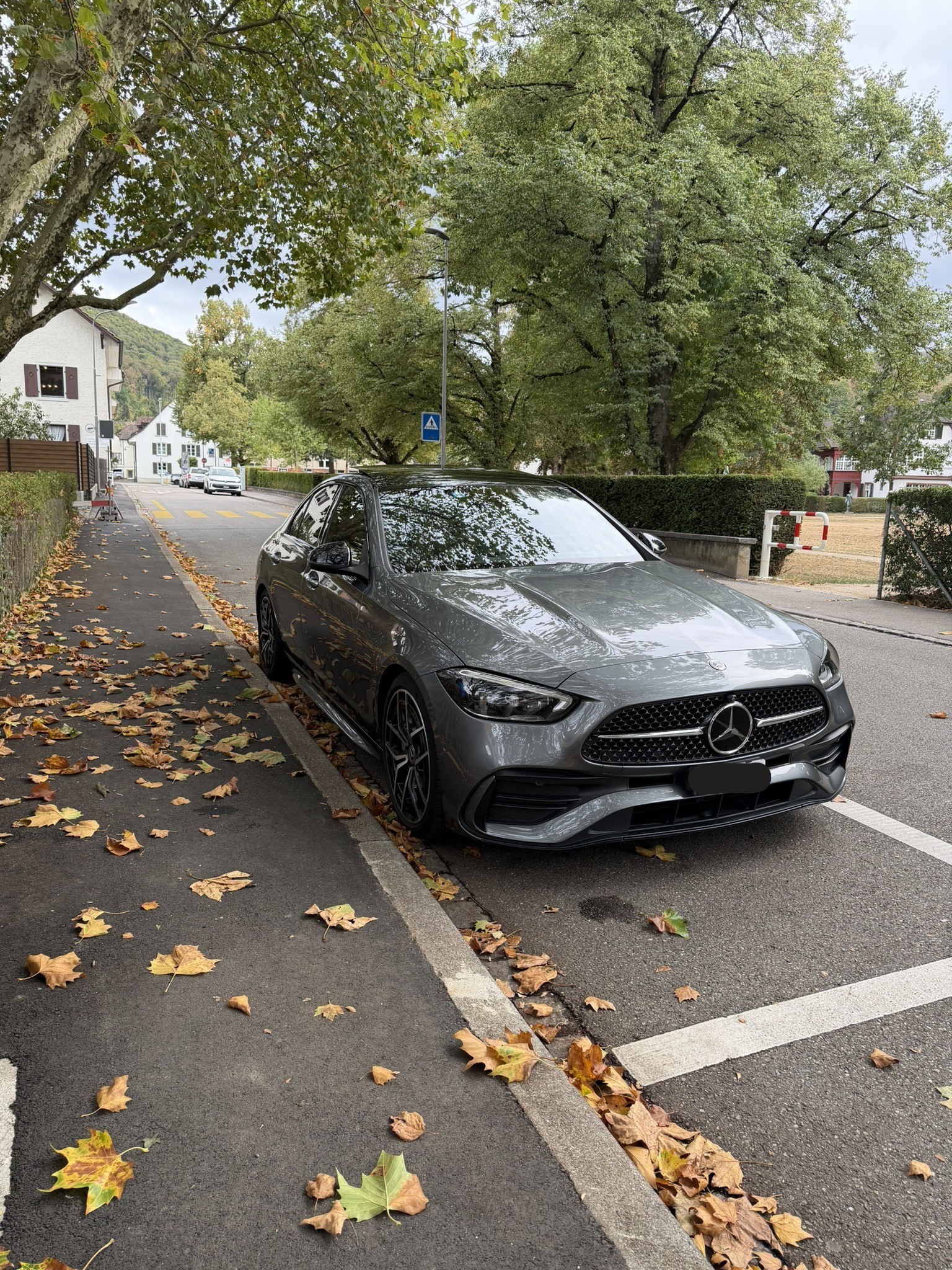 MERCEDES-BENZ C 200 AMG Line 4matic-image-1