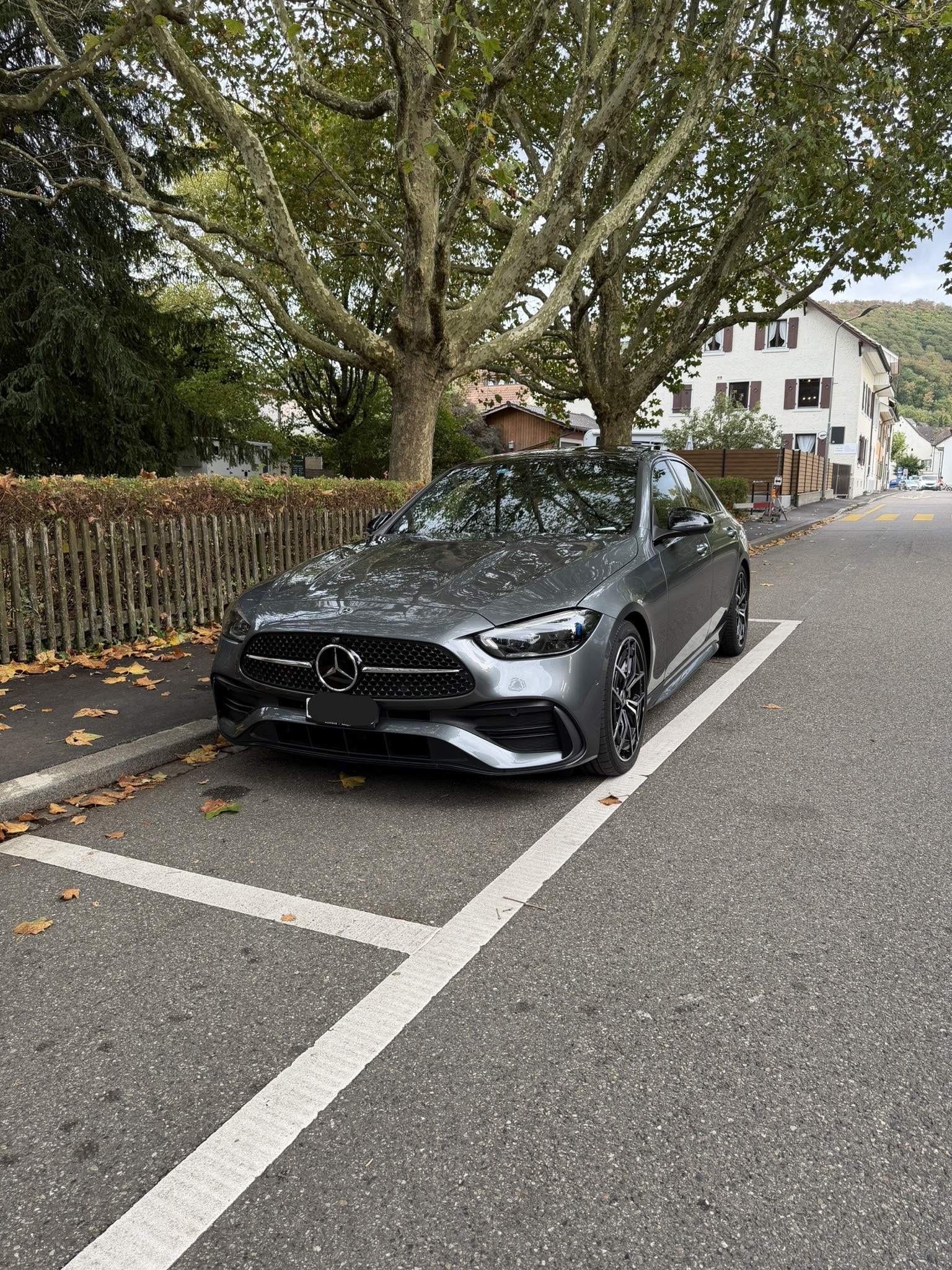 MERCEDES-BENZ C 200 AMG Line 4matic-image-0