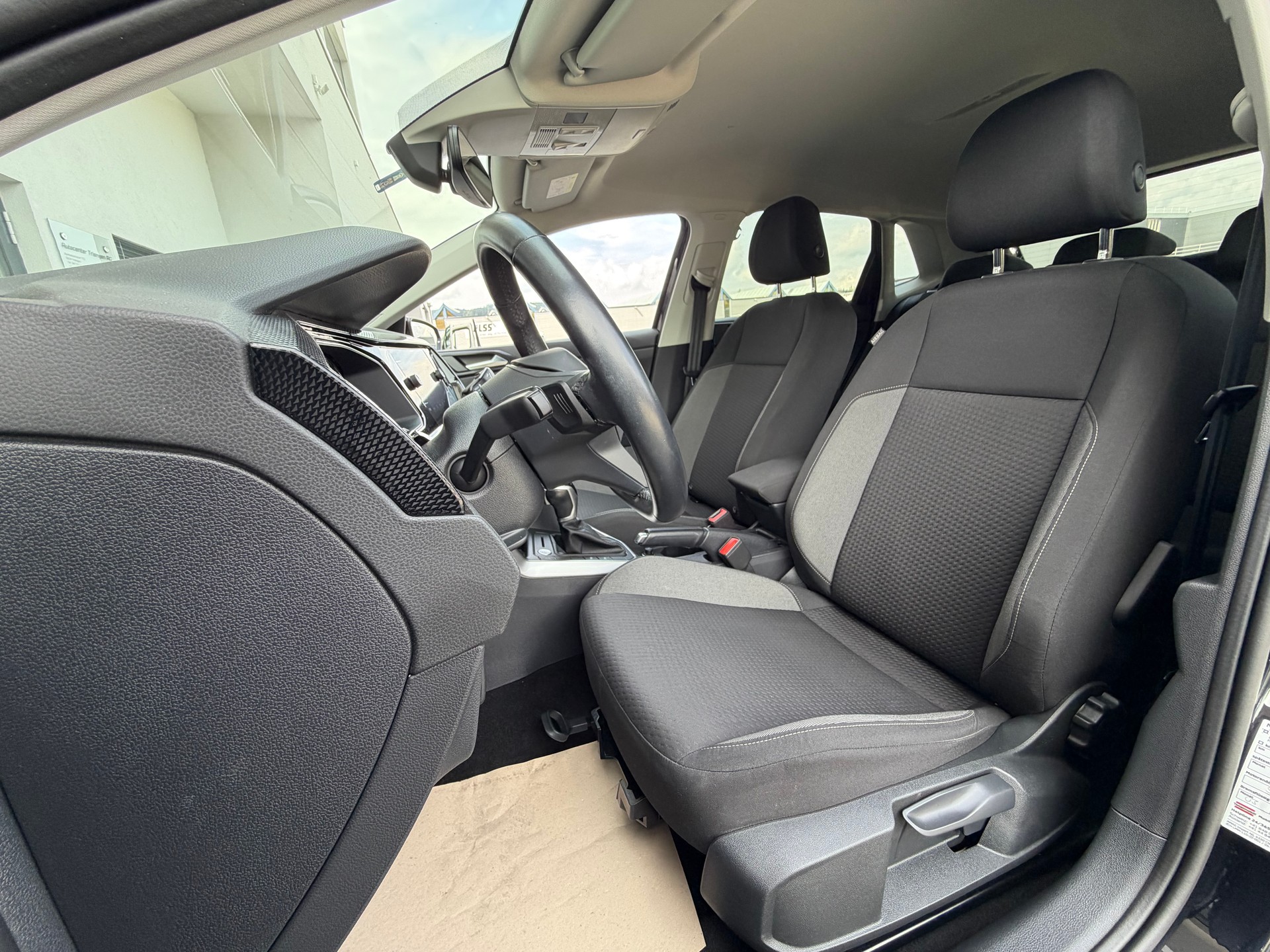 VW Polo 1.0 TSI Life DSG-image-13