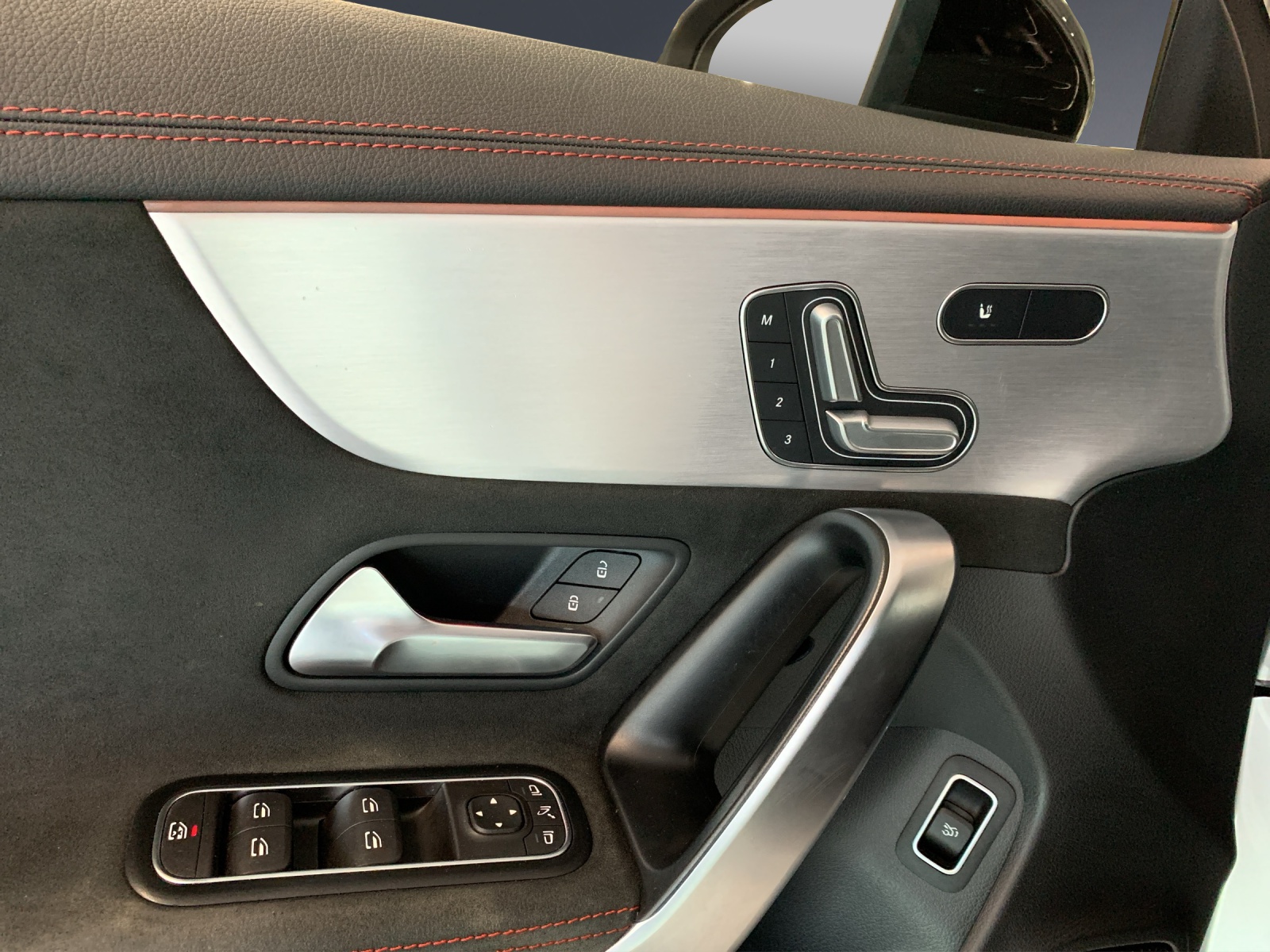 Image MERCEDES-BENZ CLA-250 CLA 250 4Matic AMG Line 7G-DCT