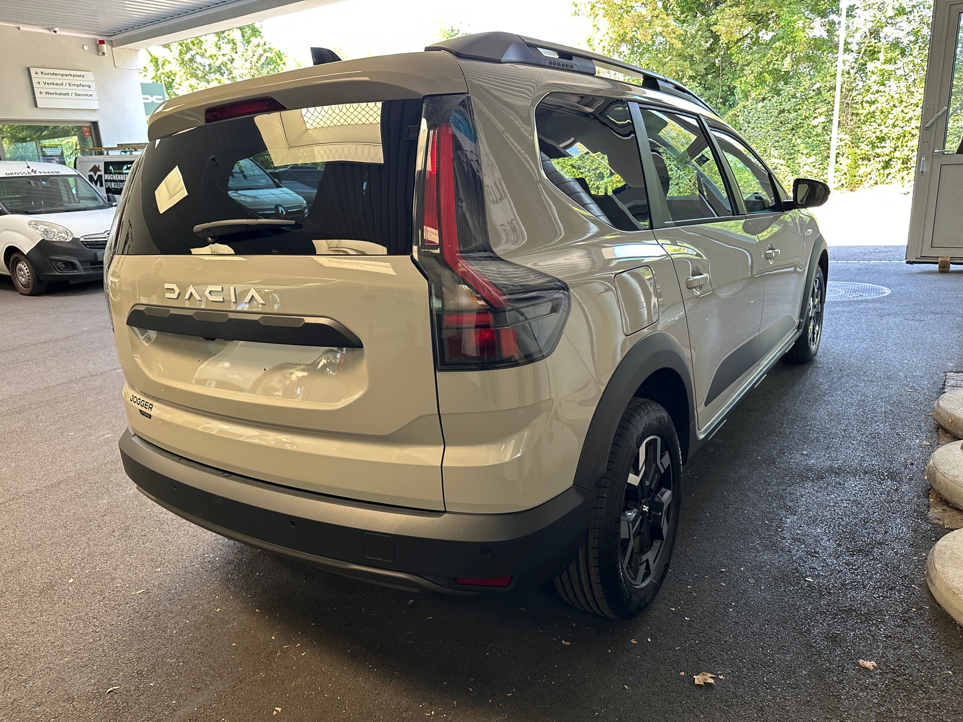 DACIA Jogger-image-4