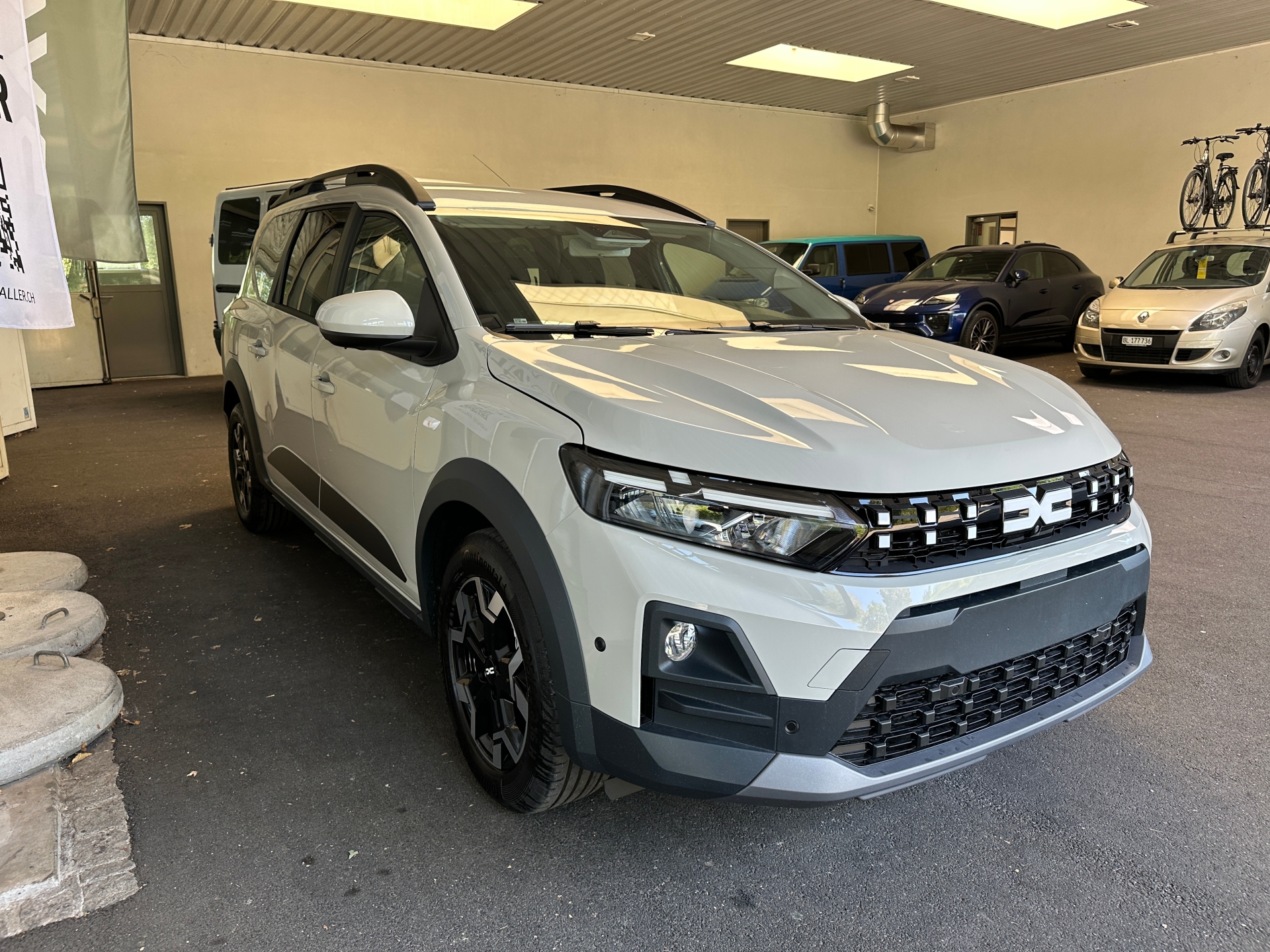 DACIA Jogger-image-5