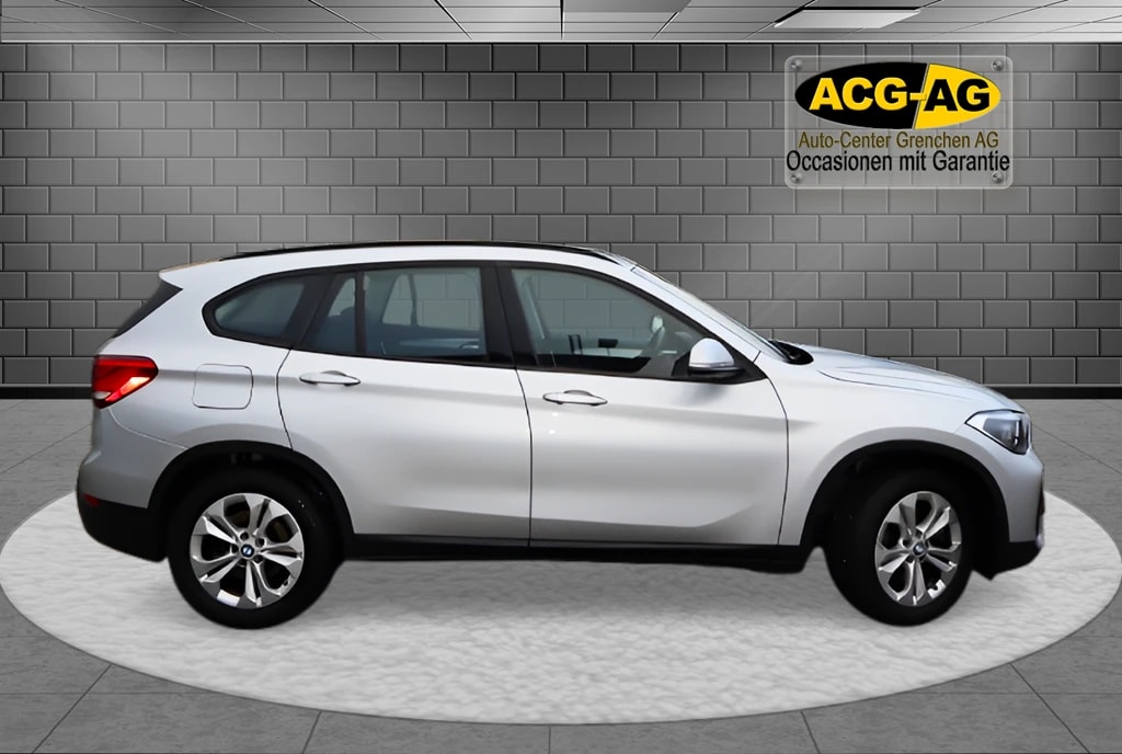 BMW X1 xDrive 25e Steptronic ** Head Up-Display ** Gr.Navi ** Parkhilfe v+h ** LED Licht **-image-5